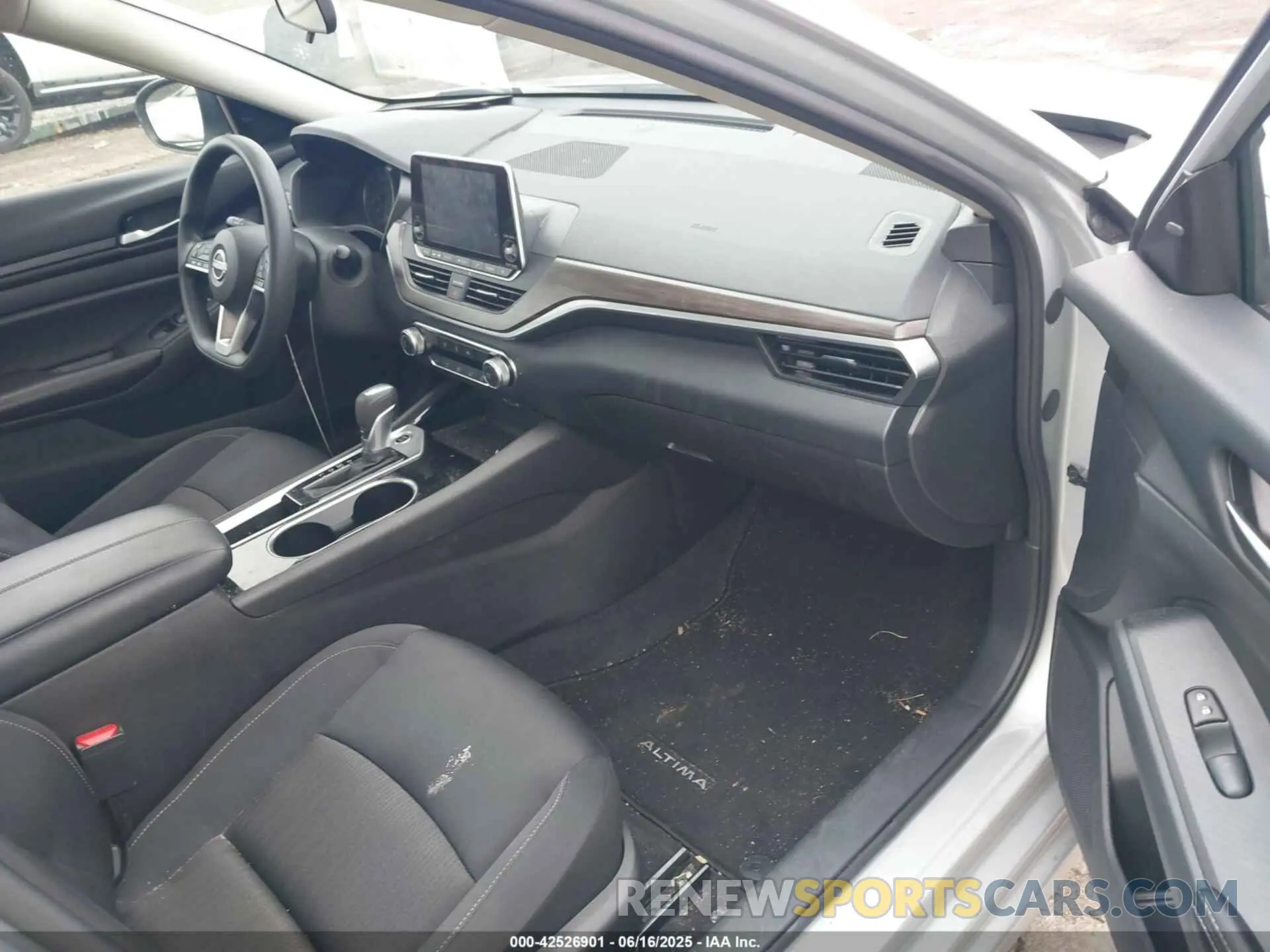 5 Фотография поврежденного автомобиля 1N4BL4DV4RN338570 NISSAN ALTIMA 2024