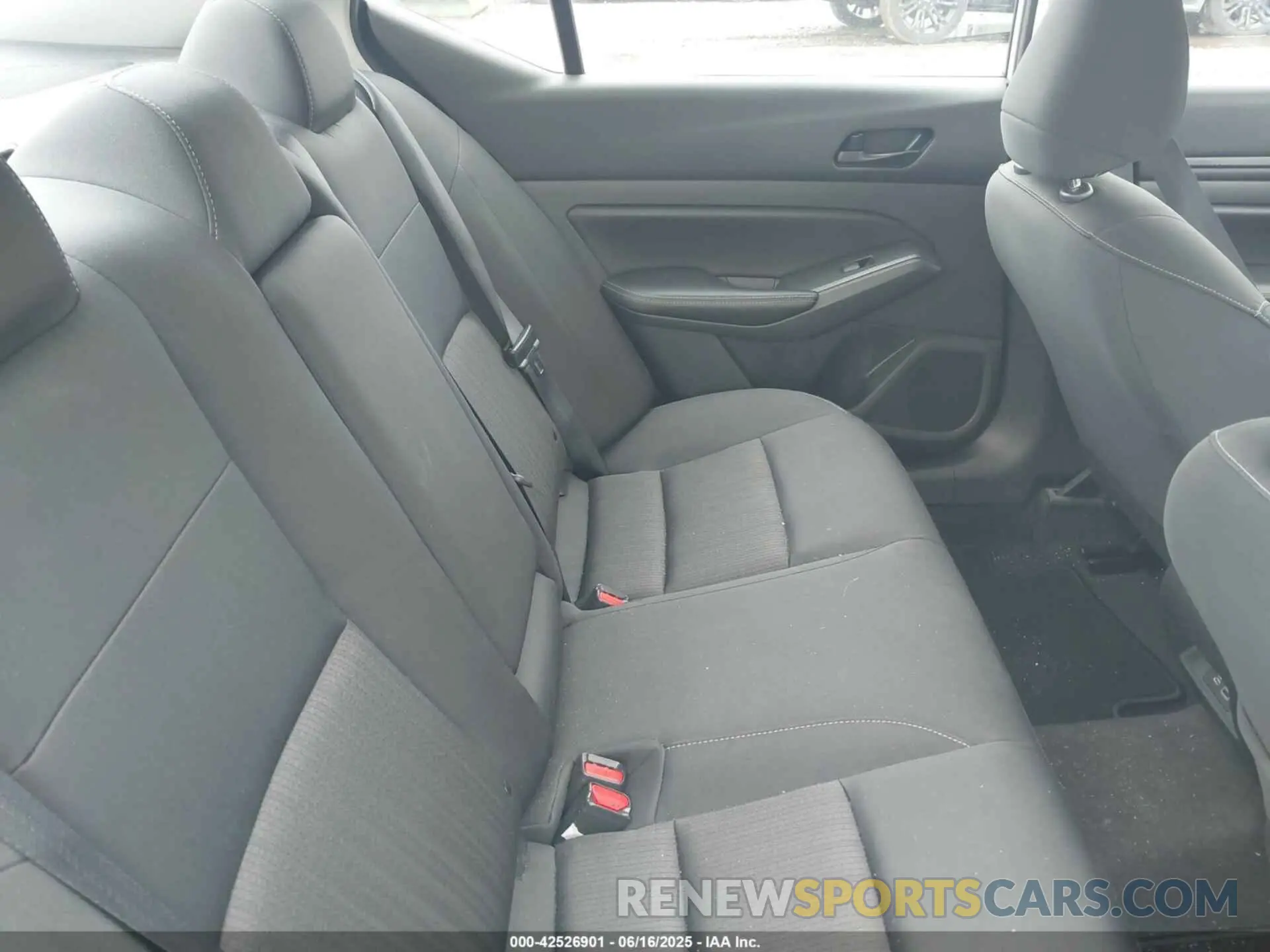 8 Фотография поврежденного автомобиля 1N4BL4DV4RN338570 NISSAN ALTIMA 2024