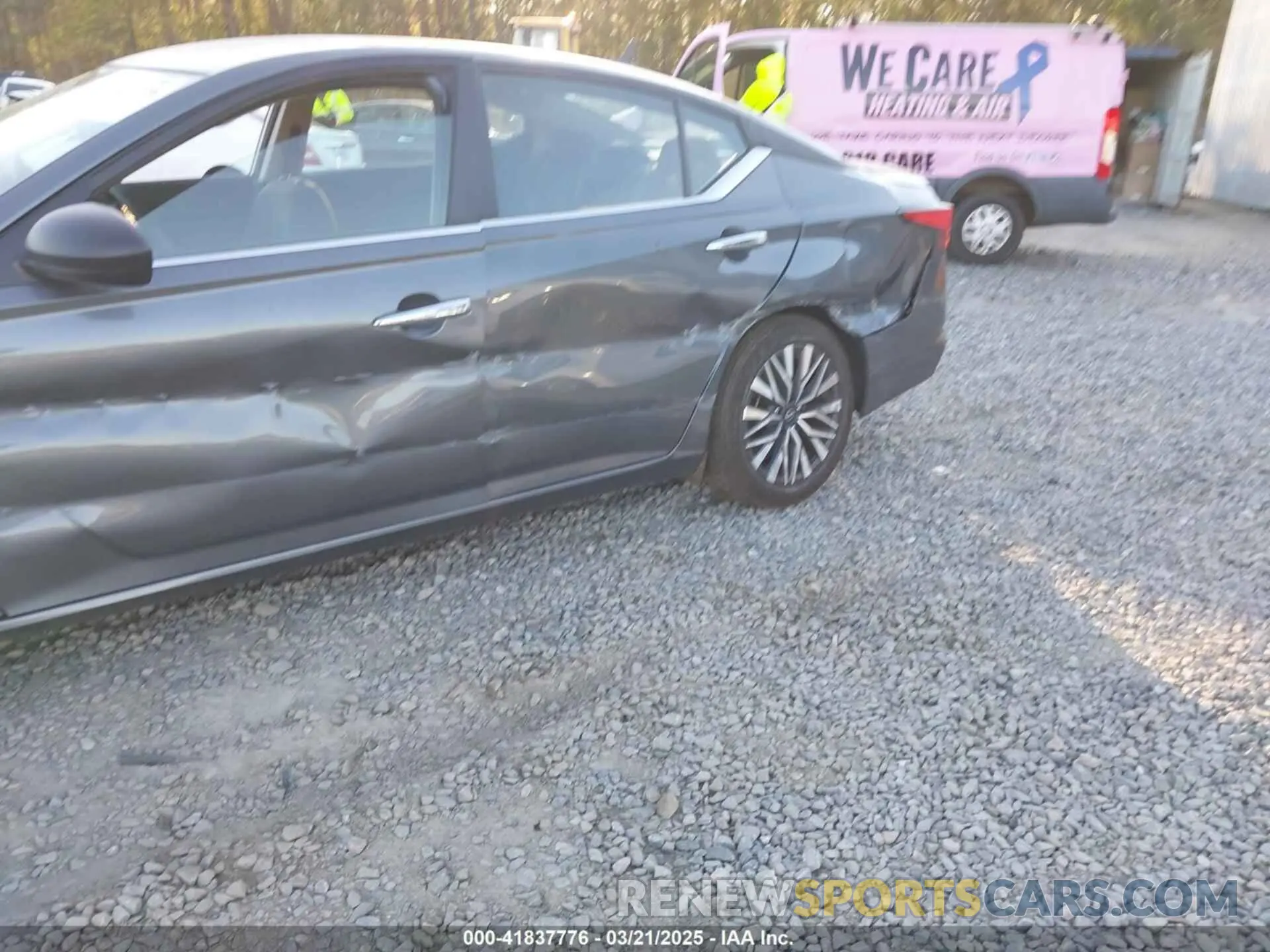 17 Фотография поврежденного автомобиля 1N4BL4DV4RN356549 NISSAN ALTIMA 2024