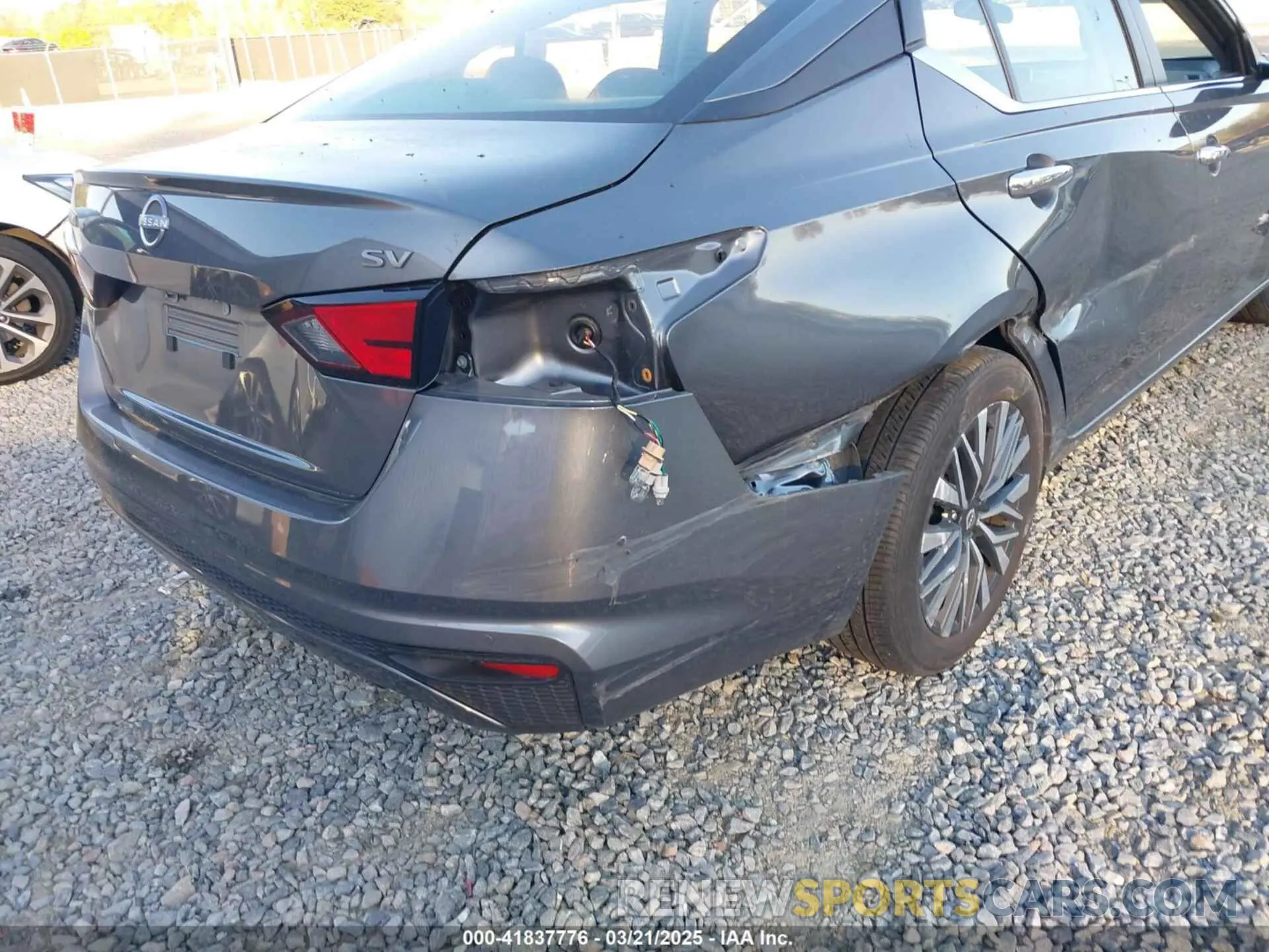18 Фотография поврежденного автомобиля 1N4BL4DV4RN356549 NISSAN ALTIMA 2024
