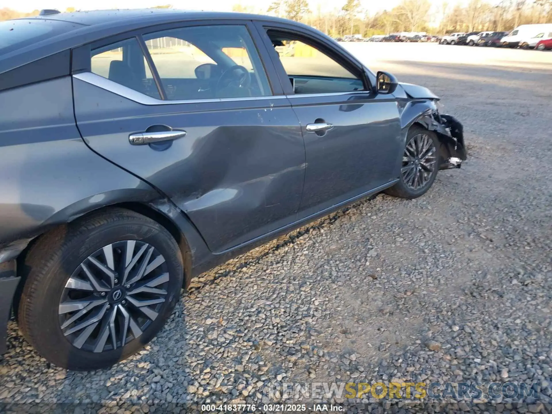 19 Фотография поврежденного автомобиля 1N4BL4DV4RN356549 NISSAN ALTIMA 2024