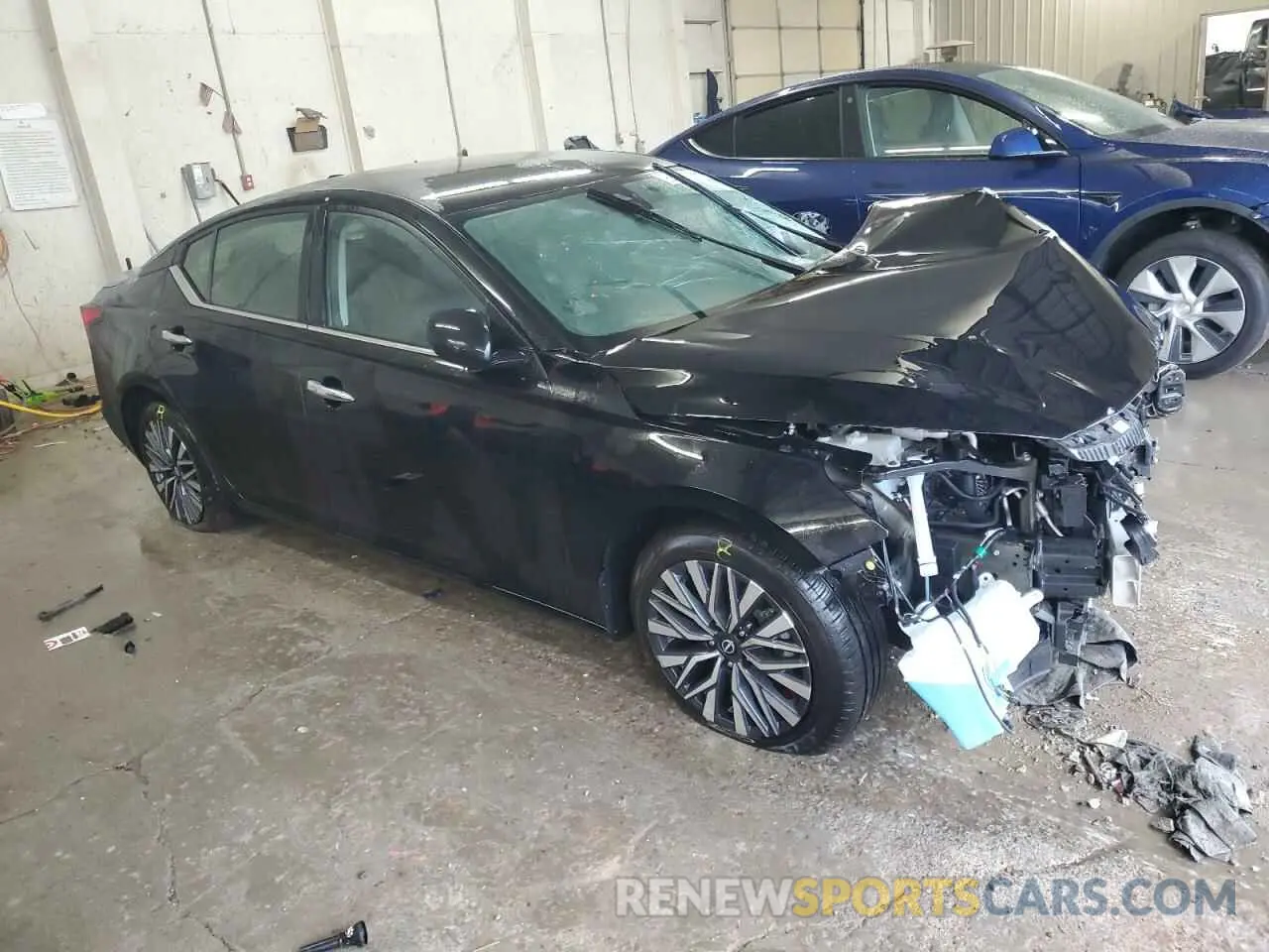 4 Photograph of a damaged car 1N4BL4DV4RN379491 NISSAN ALTIMA 2024