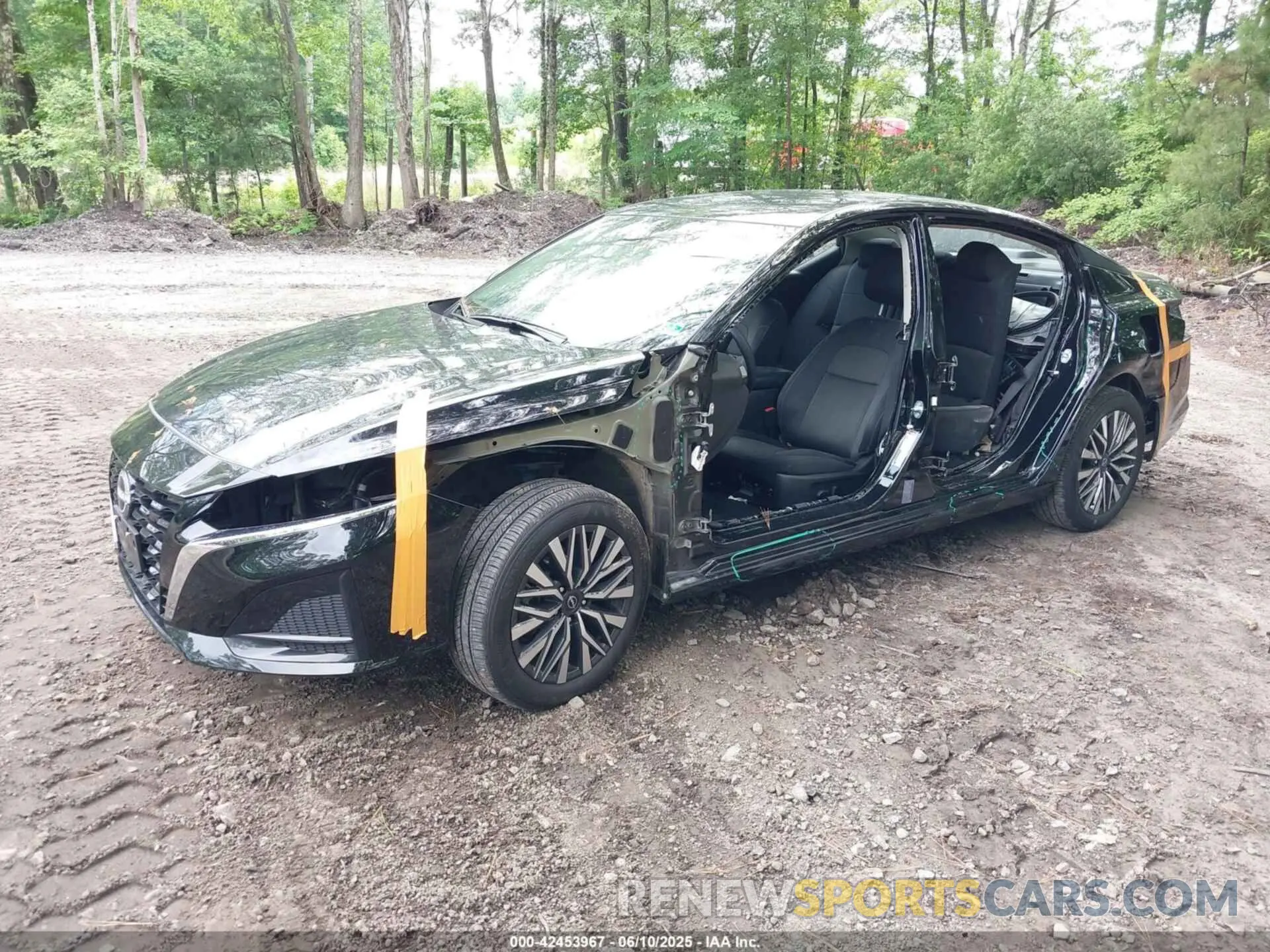2 Photograph of a damaged car 1N4BL4DV4RN385761 NISSAN ALTIMA 2024