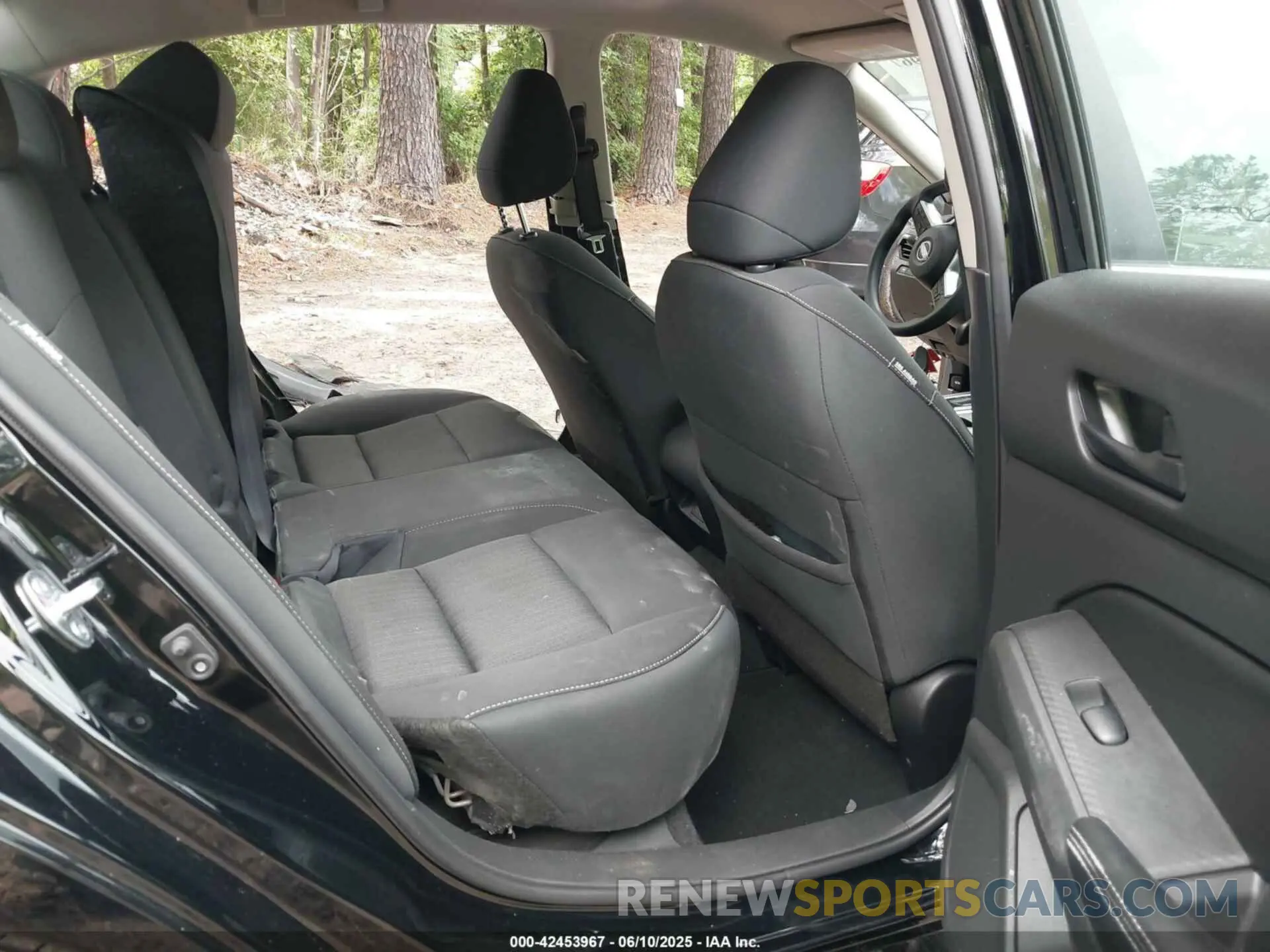 8 Photograph of a damaged car 1N4BL4DV4RN385761 NISSAN ALTIMA 2024