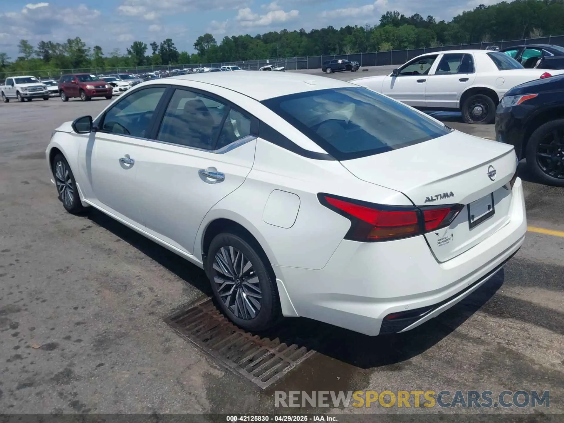 3 Фотография поврежденного автомобиля 1N4BL4DV4RN405944 NISSAN ALTIMA 2024