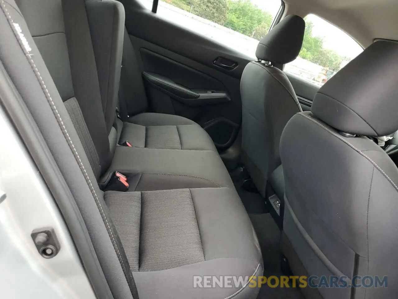 10 Photograph of a damaged car 1N4BL4DV4RN429368 NISSAN ALTIMA 2024