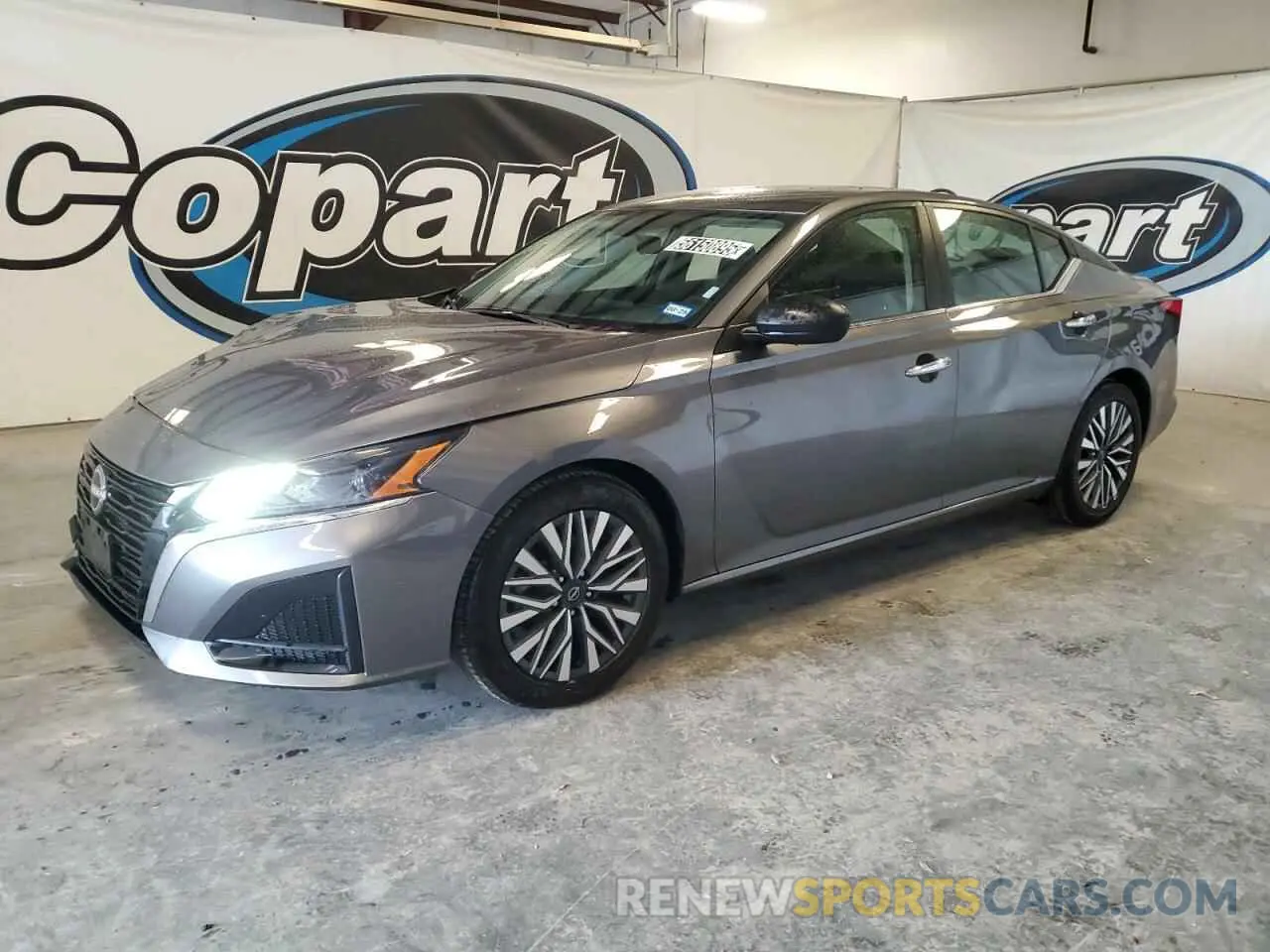 1 Photograph of a damaged car 1N4BL4DV5RN312530 NISSAN ALTIMA 2024