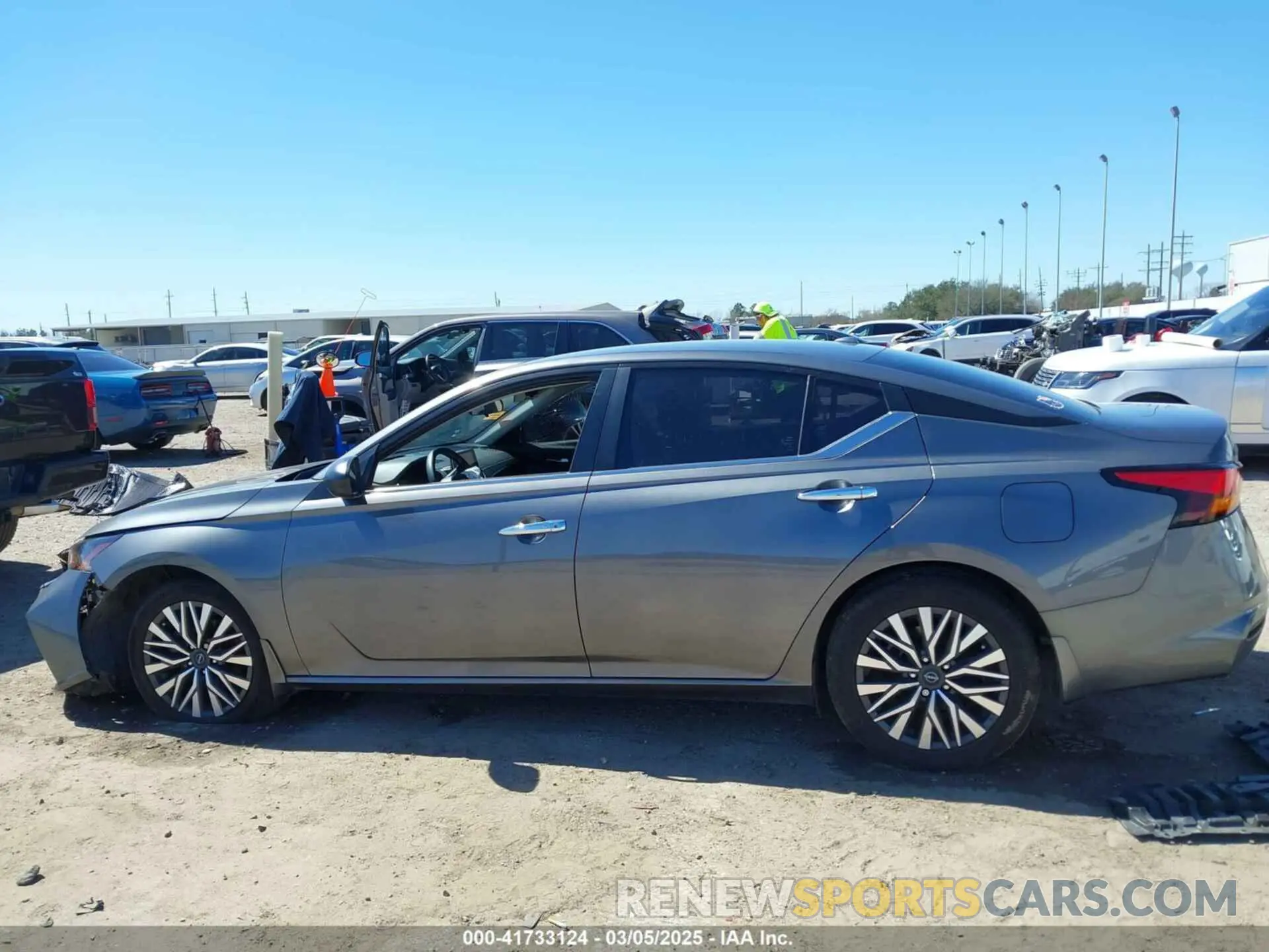 14 Photograph of a damaged car 1N4BL4DV5RN316769 NISSAN ALTIMA 2024
