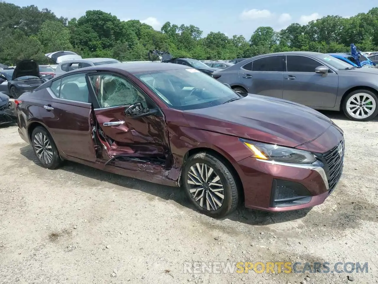 4 Photograph of a damaged car 1N4BL4DV5RN323494 NISSAN ALTIMA 2024