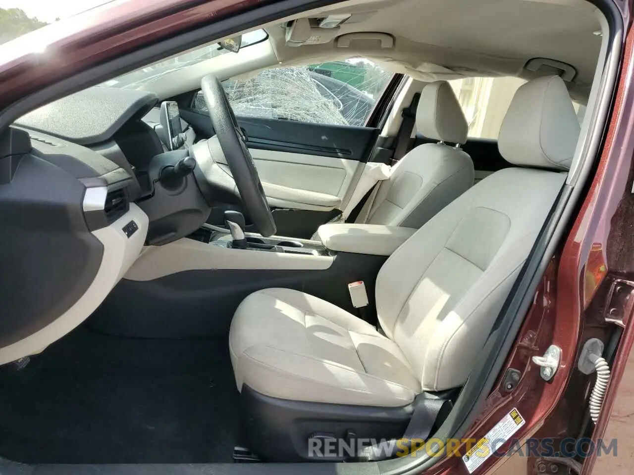 7 Photograph of a damaged car 1N4BL4DV5RN323494 NISSAN ALTIMA 2024