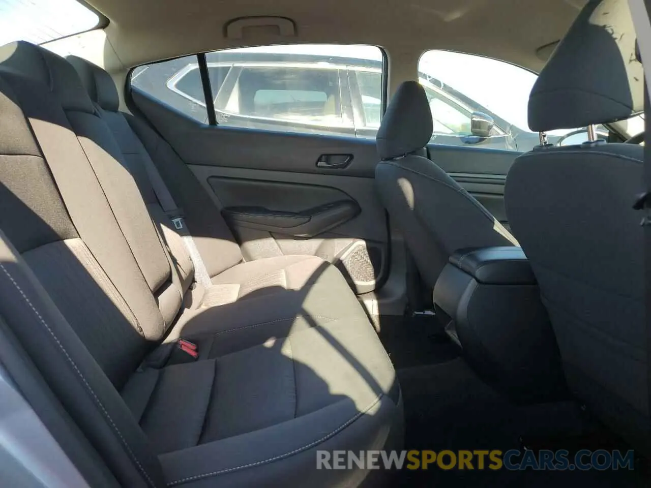 10 Фотография поврежденного автомобиля 1N4BL4DV5RN341221 NISSAN ALTIMA 2024