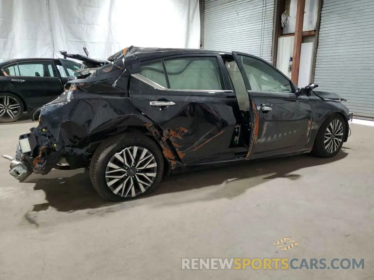 3 Фотография поврежденного автомобиля 1N4BL4DV5RN373487 NISSAN ALTIMA 2024