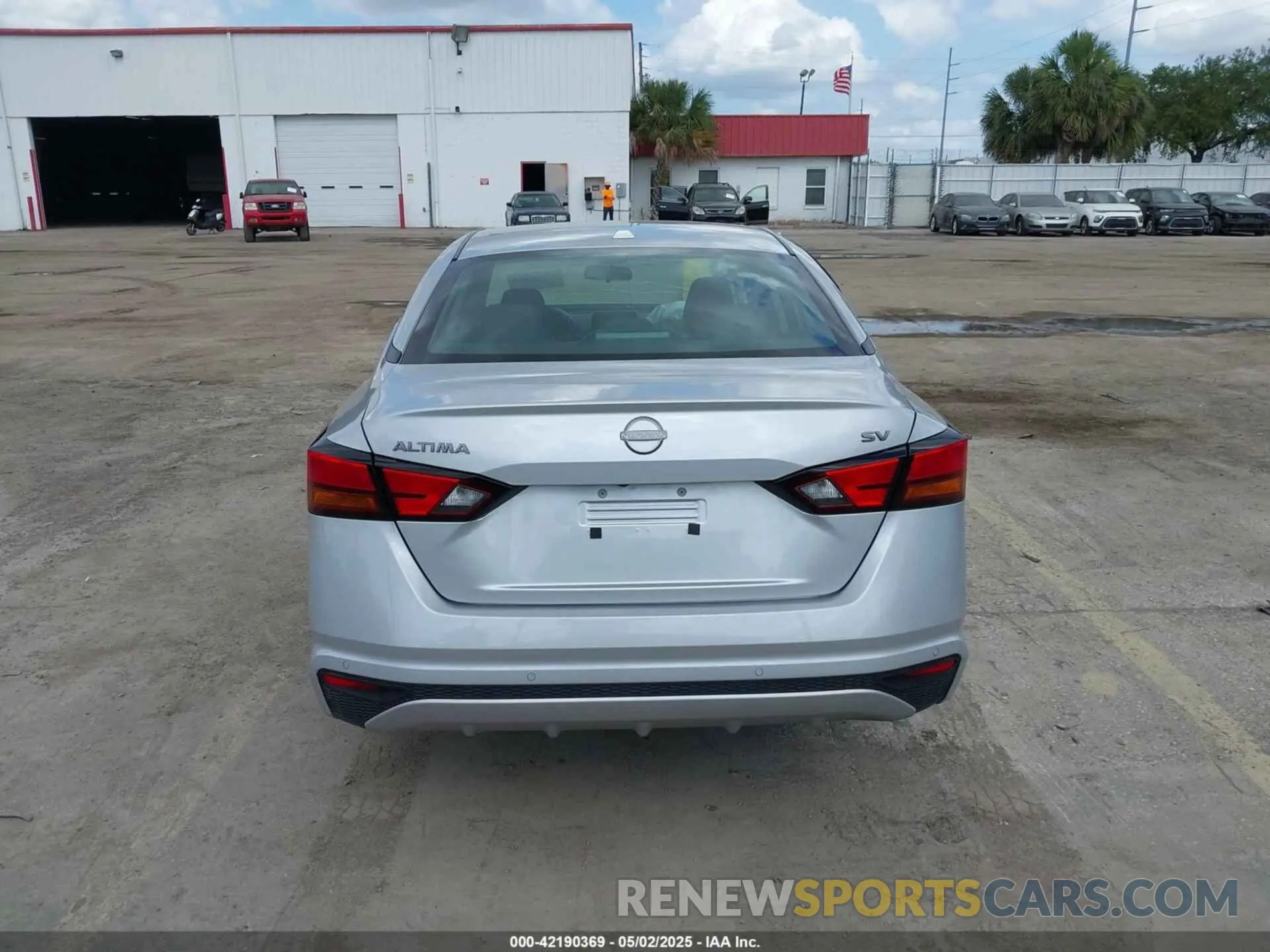 16 Photograph of a damaged car 1N4BL4DV5RN375319 NISSAN ALTIMA 2024