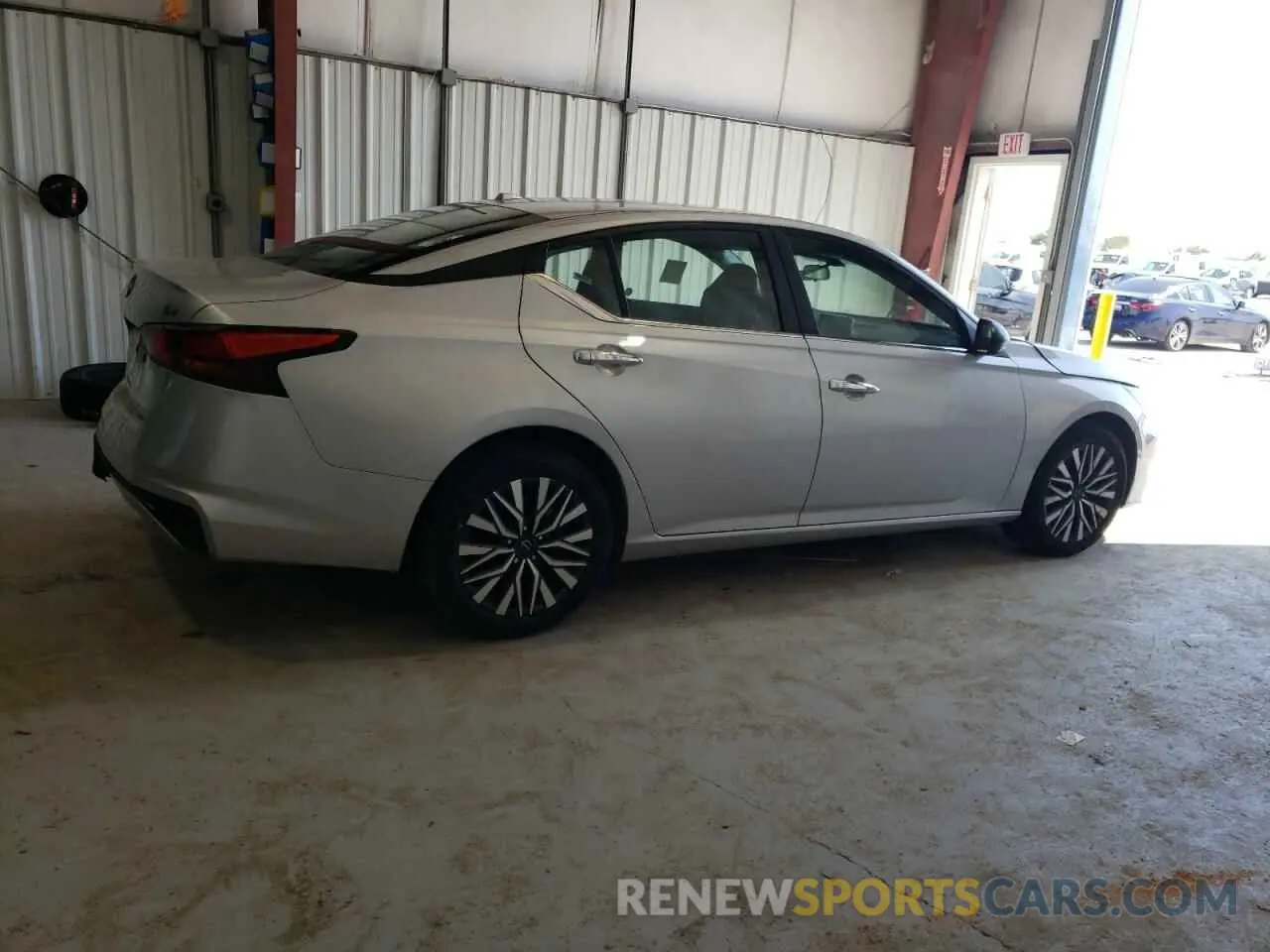 3 Фотография поврежденного автомобиля 1N4BL4DV5RN378186 NISSAN ALTIMA 2024