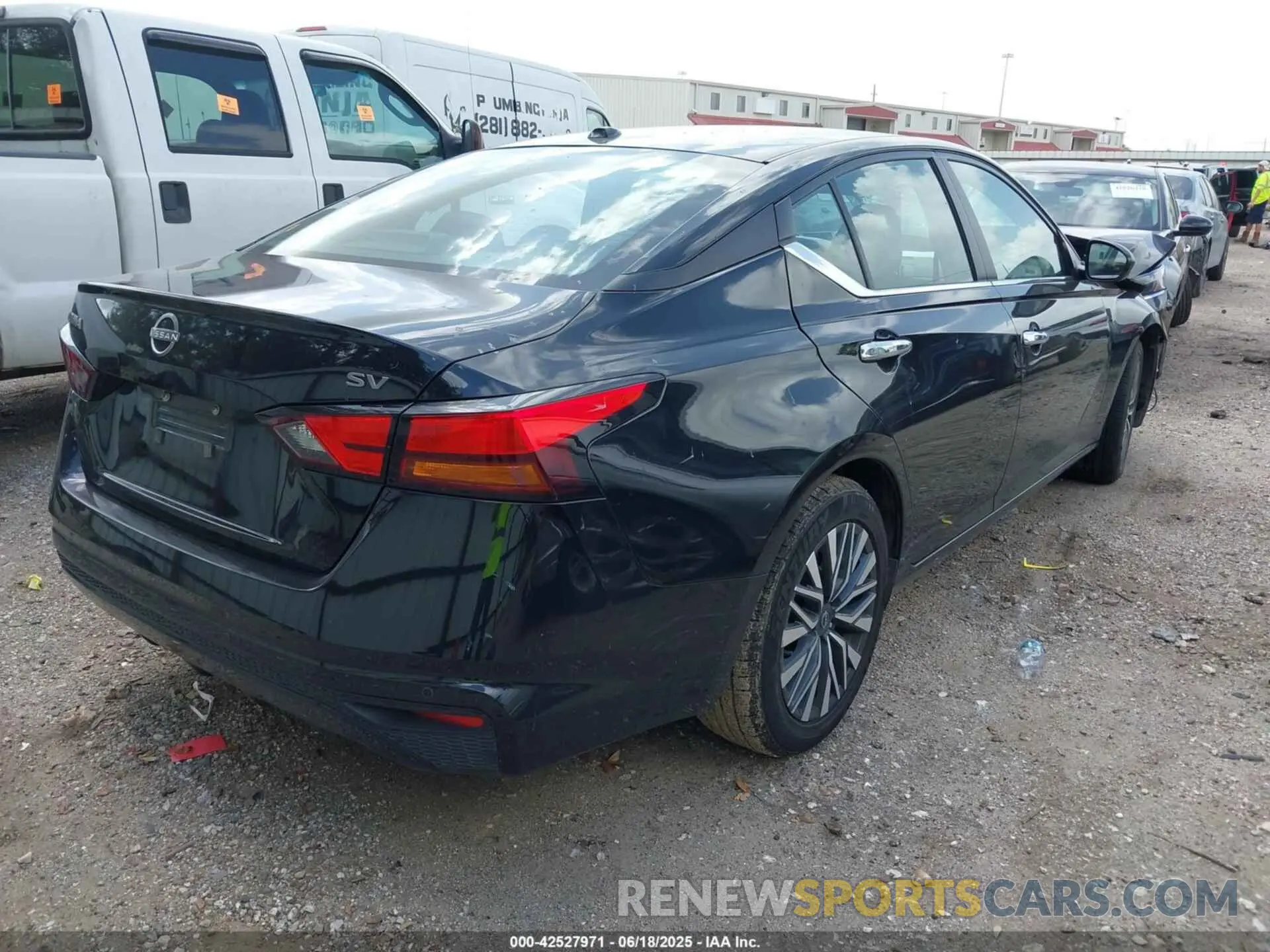 4 Фотография поврежденного автомобиля 1N4BL4DV5RN383369 NISSAN ALTIMA 2024