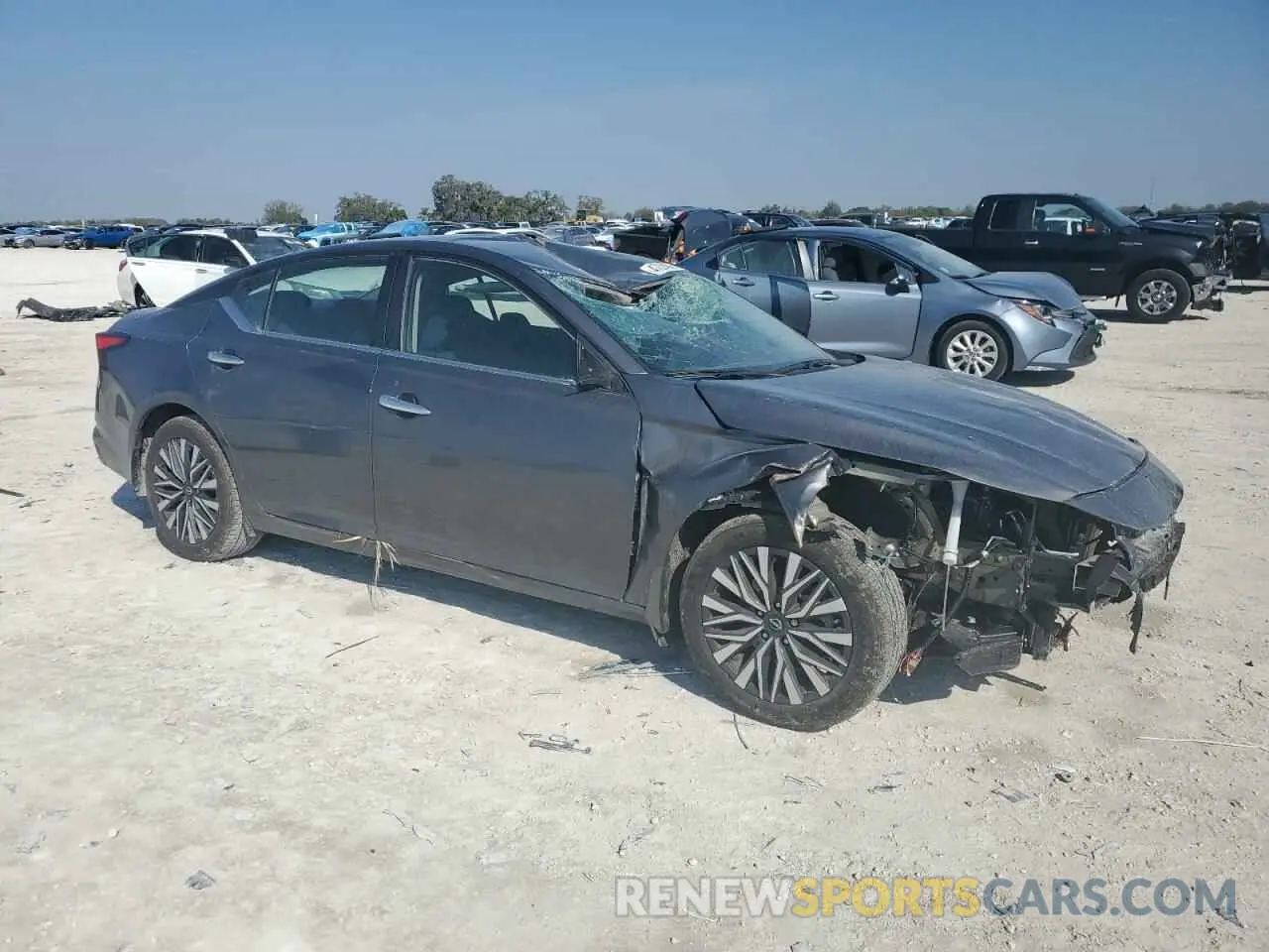 4 Photograph of a damaged car 1N4BL4DV5RN408111 NISSAN ALTIMA 2024