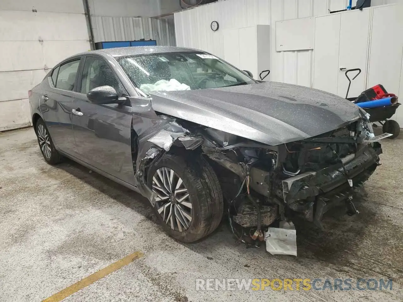 4 Photograph of a damaged car 1N4BL4DV5RN430402 NISSAN ALTIMA 2024