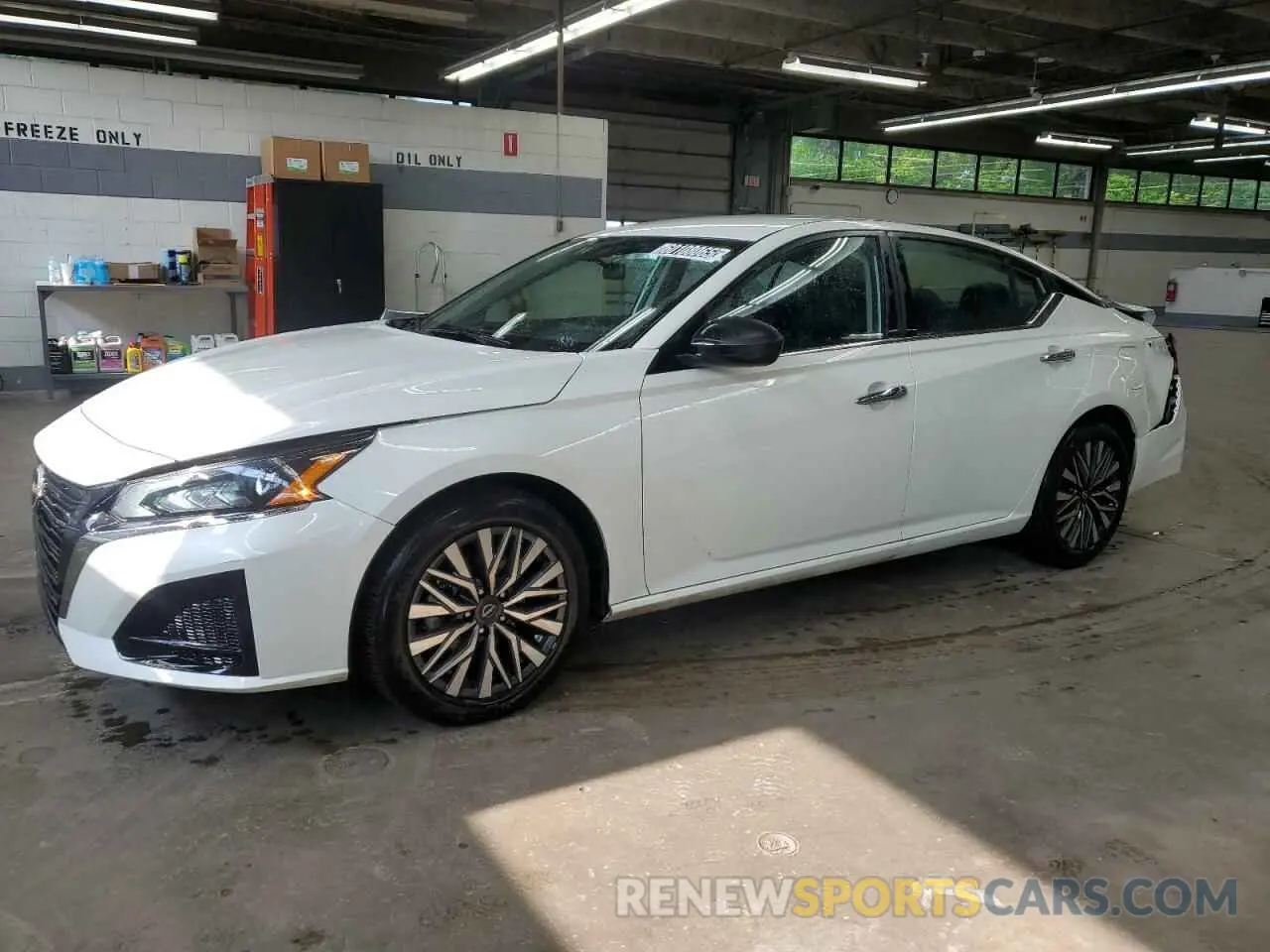 1 Фотография поврежденного автомобиля 1N4BL4DV5RN434028 NISSAN ALTIMA 2024