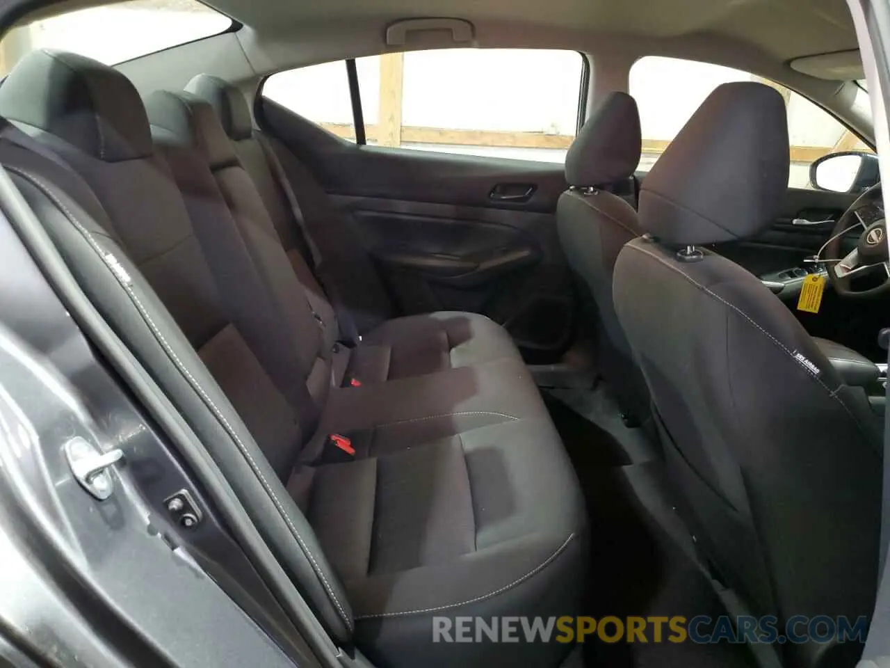 10 Photograph of a damaged car 1N4BL4DV6RN352762 NISSAN ALTIMA 2024