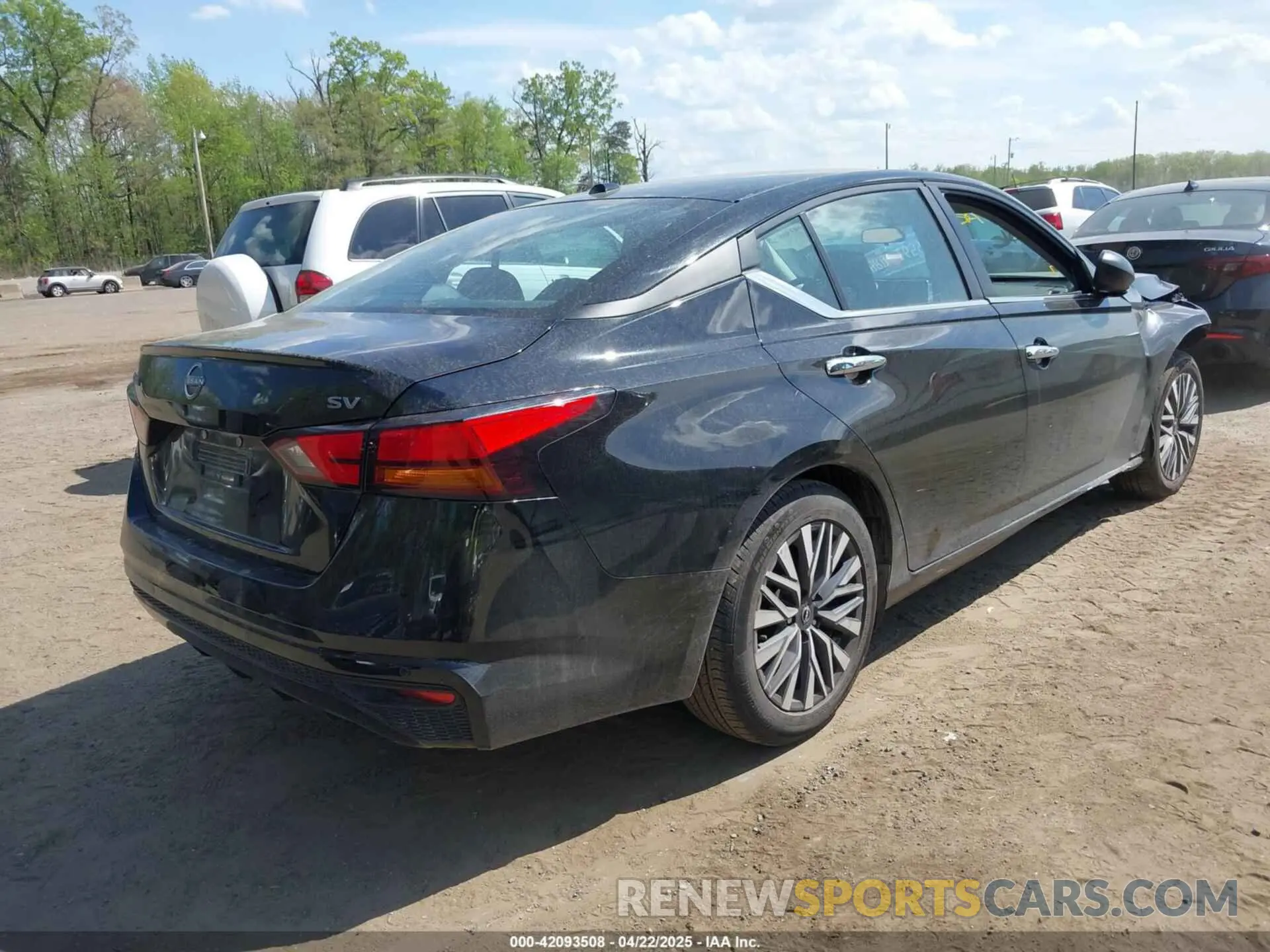 4 Фотография поврежденного автомобиля 1N4BL4DV6RN365012 NISSAN ALTIMA 2024