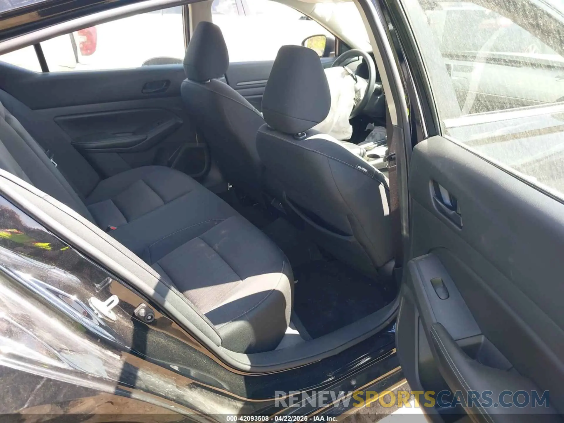 8 Фотография поврежденного автомобиля 1N4BL4DV6RN365012 NISSAN ALTIMA 2024
