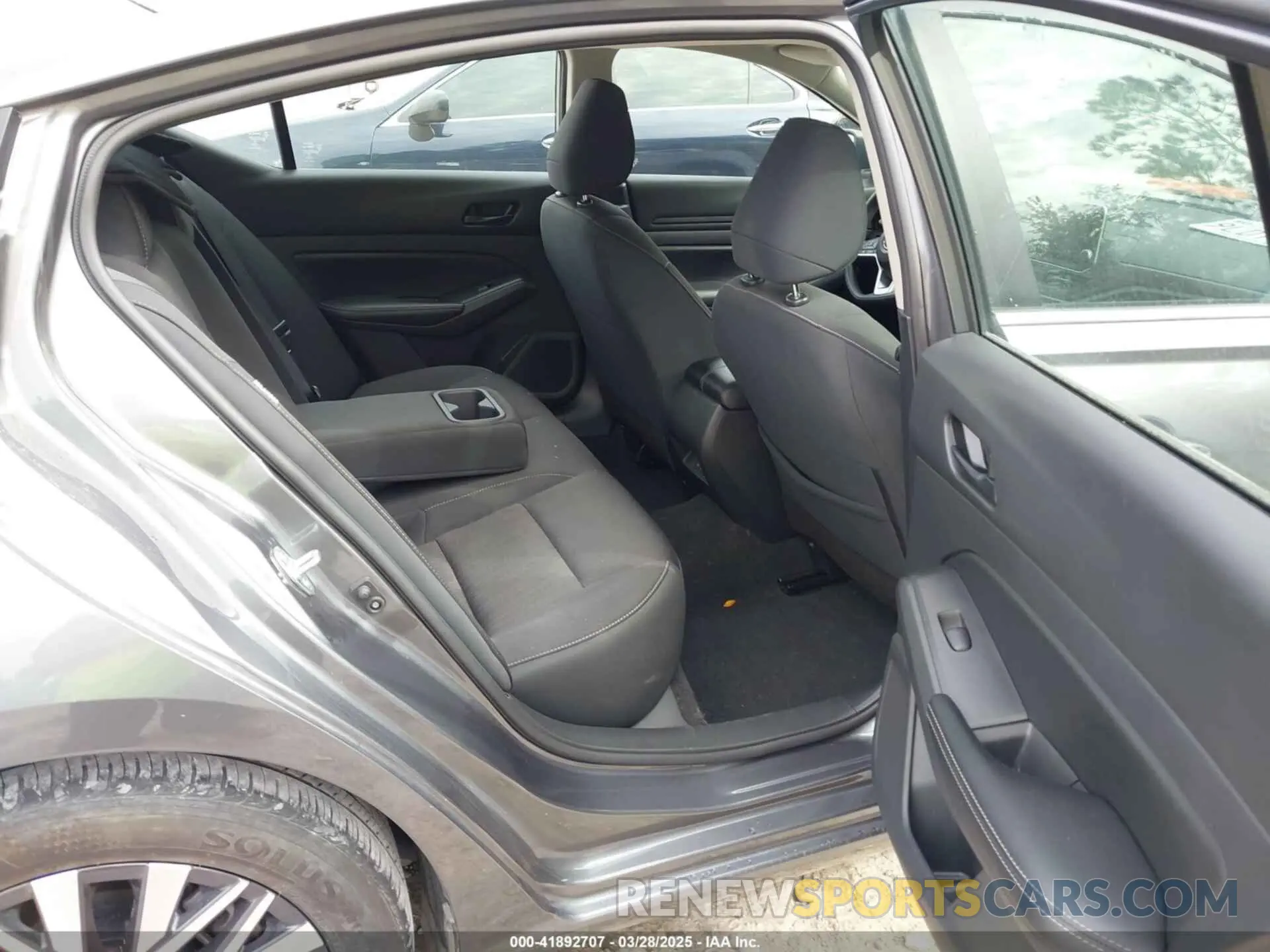 8 Фотография поврежденного автомобиля 1N4BL4DV6RN385681 NISSAN ALTIMA 2024