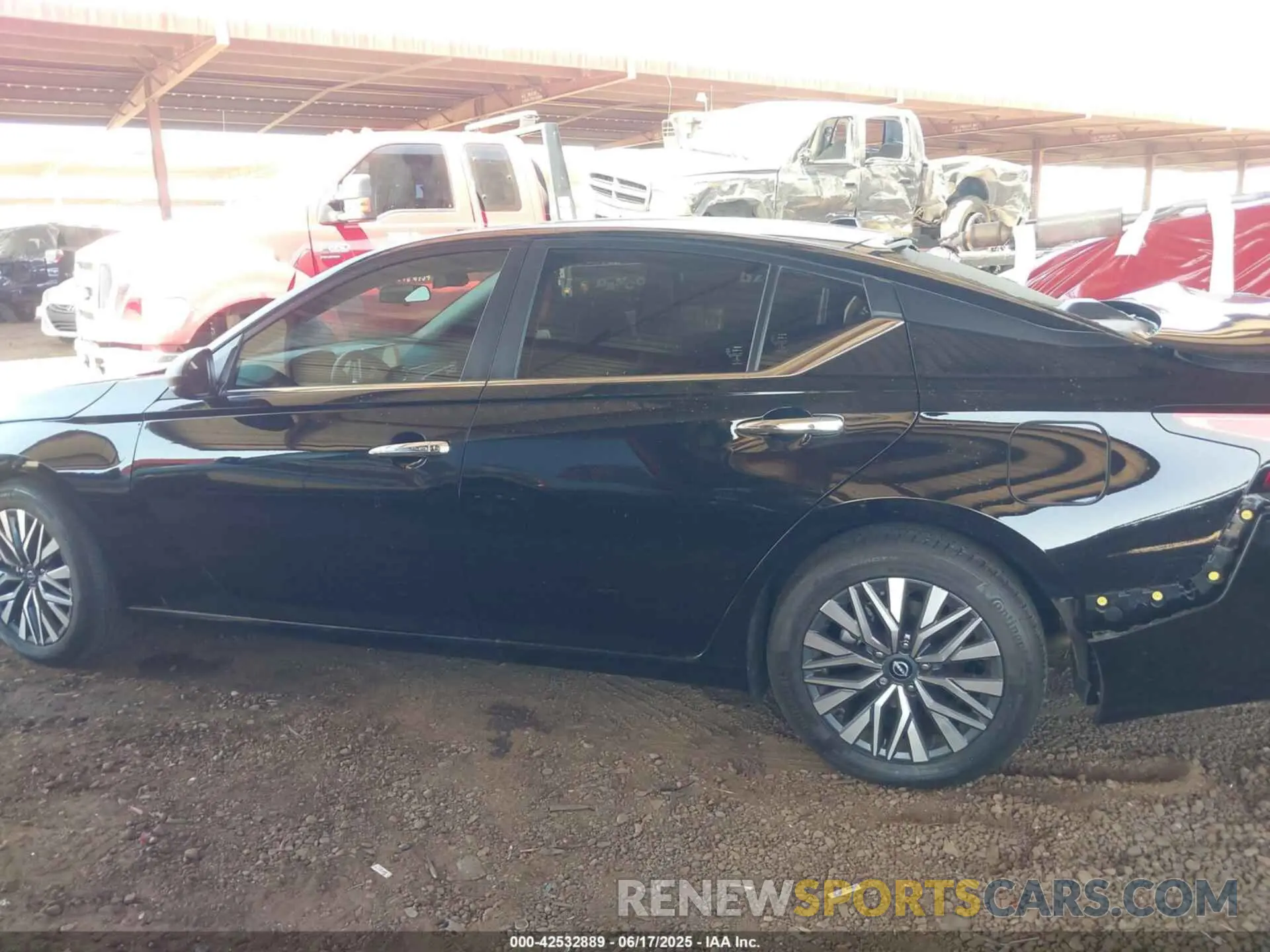 14 Photograph of a damaged car 1N4BL4DV7RN326445 NISSAN ALTIMA 2024