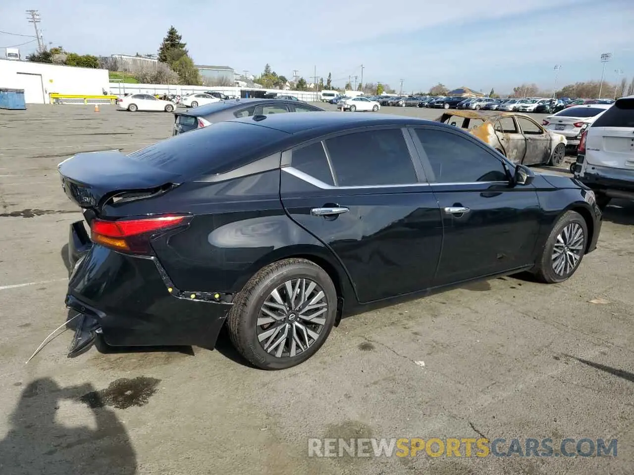 3 Фотография поврежденного автомобиля 1N4BL4DV7RN329328 NISSAN ALTIMA 2024