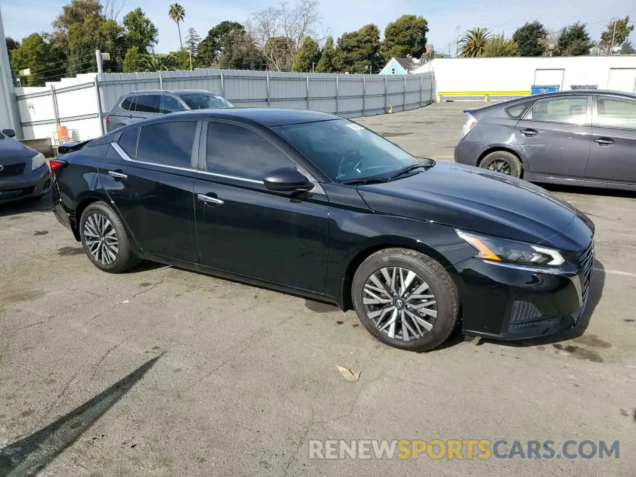 4 Фотография поврежденного автомобиля 1N4BL4DV7RN329328 NISSAN ALTIMA 2024