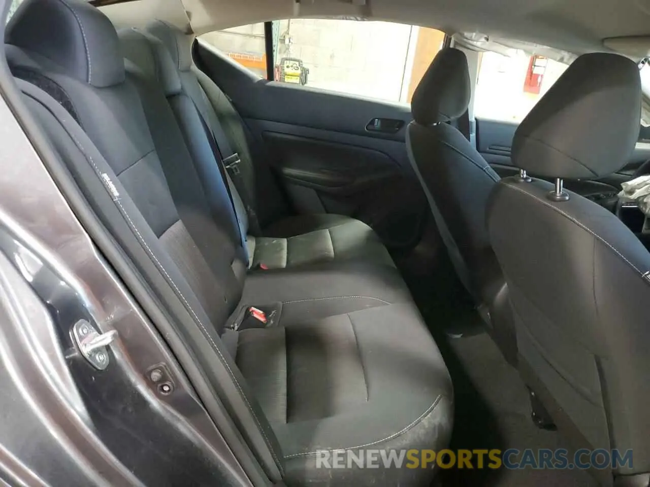 10 Photograph of a damaged car 1N4BL4DV7RN354164 NISSAN ALTIMA 2024