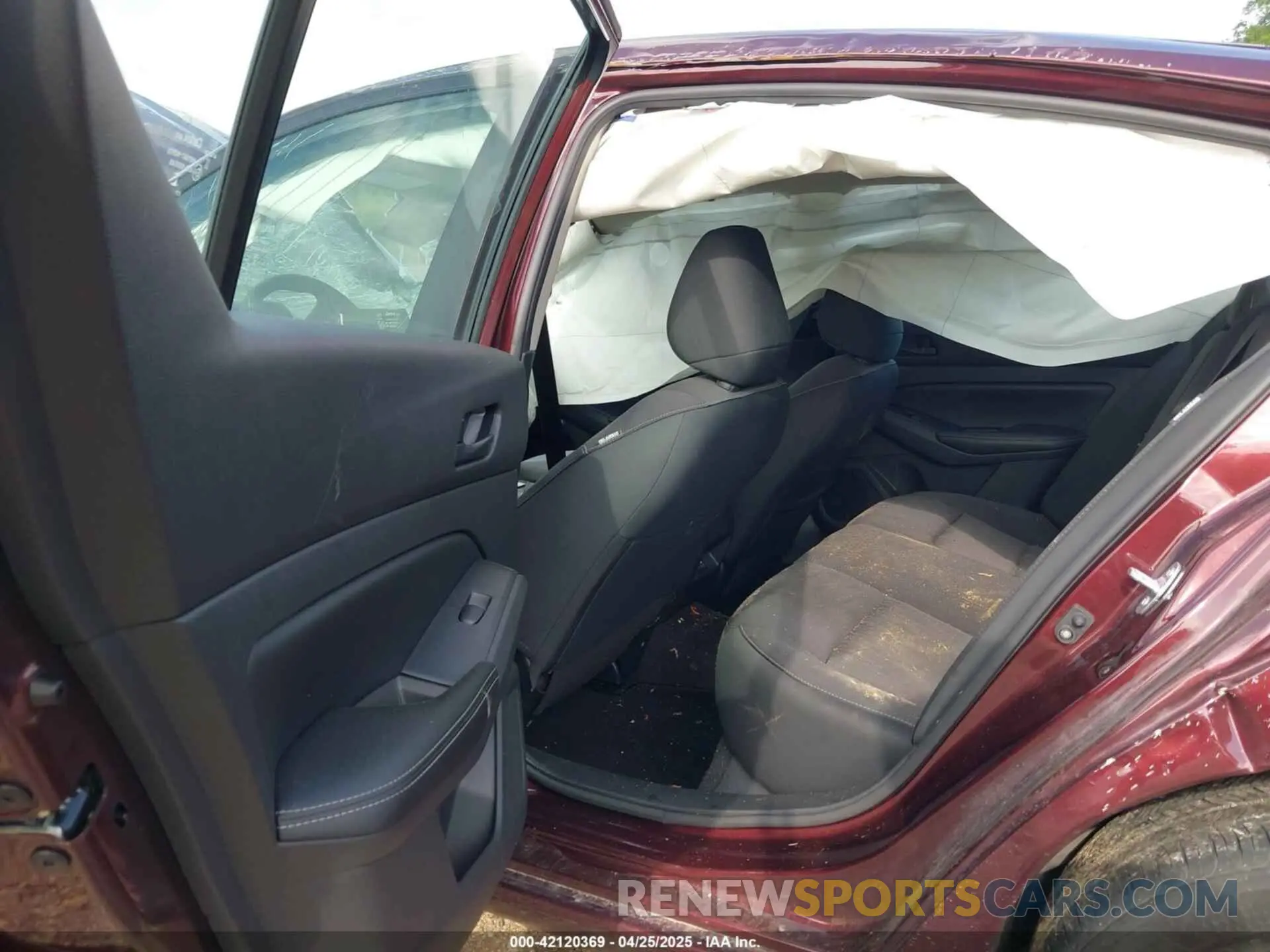 8 Photograph of a damaged car 1N4BL4DV7RN358554 NISSAN ALTIMA 2024