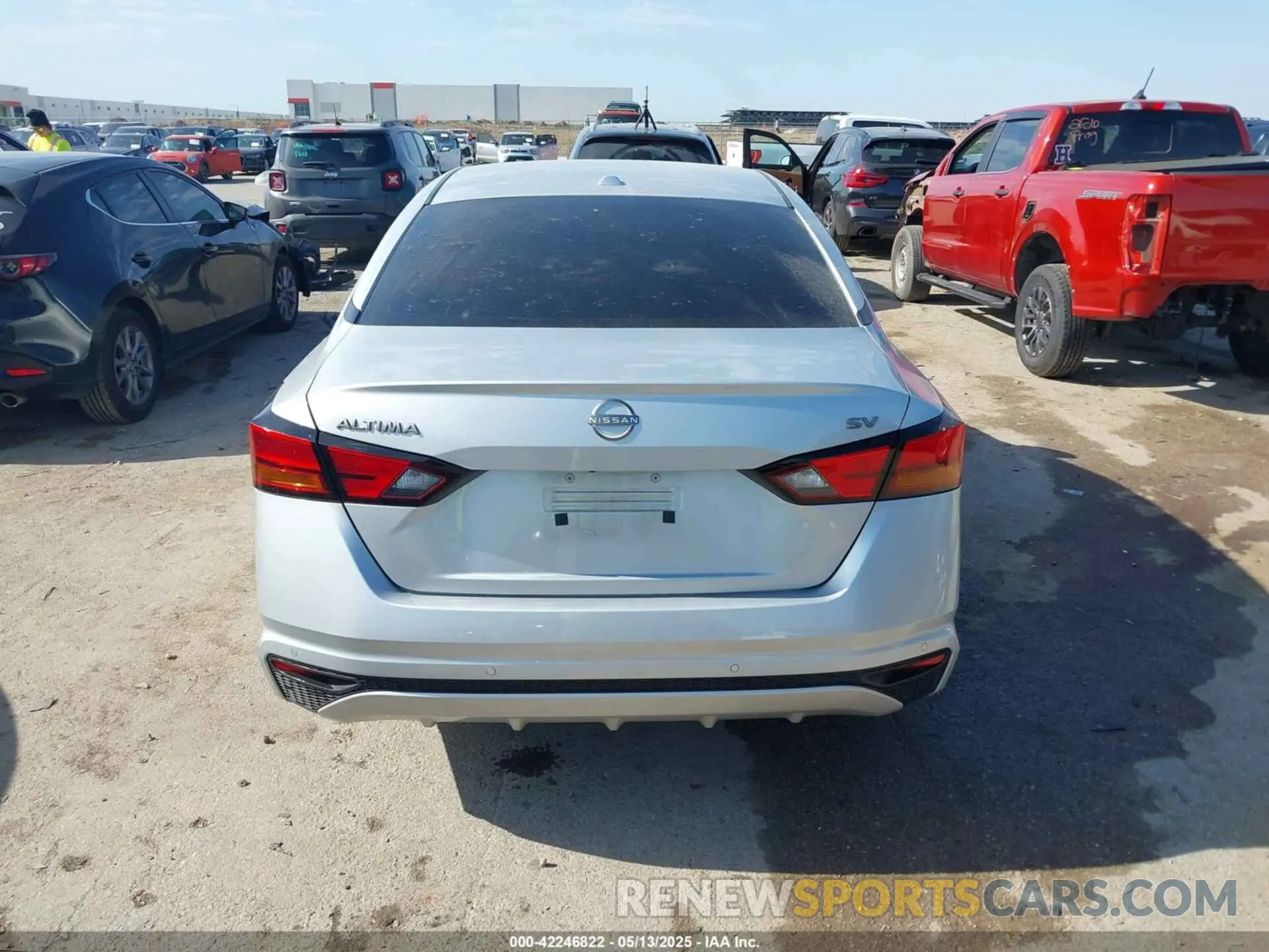 16 Photograph of a damaged car 1N4BL4DV7RN361535 NISSAN ALTIMA 2024
