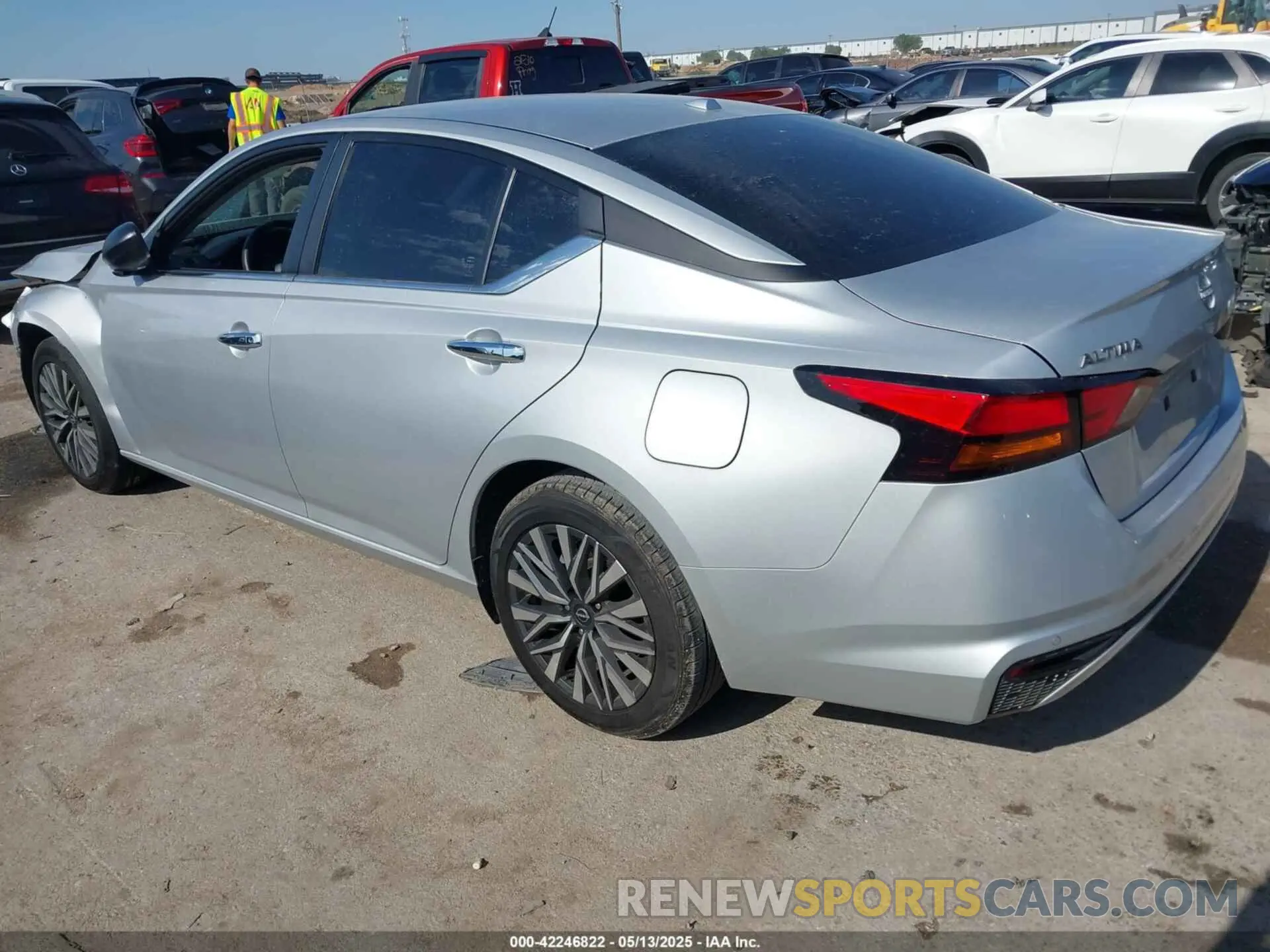 3 Photograph of a damaged car 1N4BL4DV7RN361535 NISSAN ALTIMA 2024