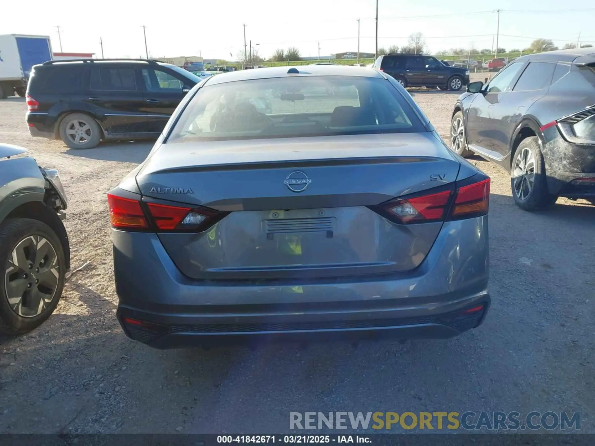 17 Photograph of a damaged car 1N4BL4DV8RN313428 NISSAN ALTIMA 2024