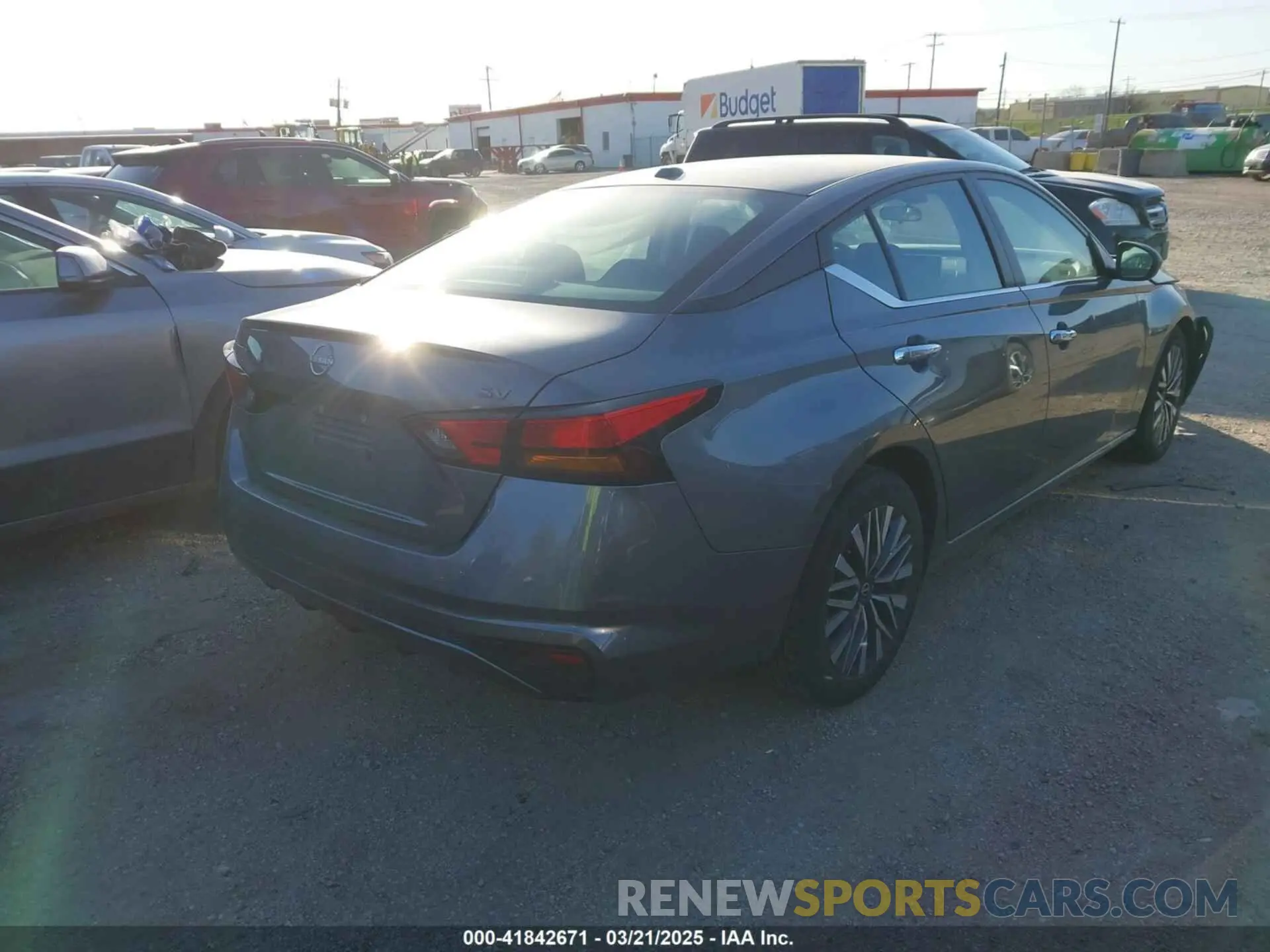4 Photograph of a damaged car 1N4BL4DV8RN313428 NISSAN ALTIMA 2024