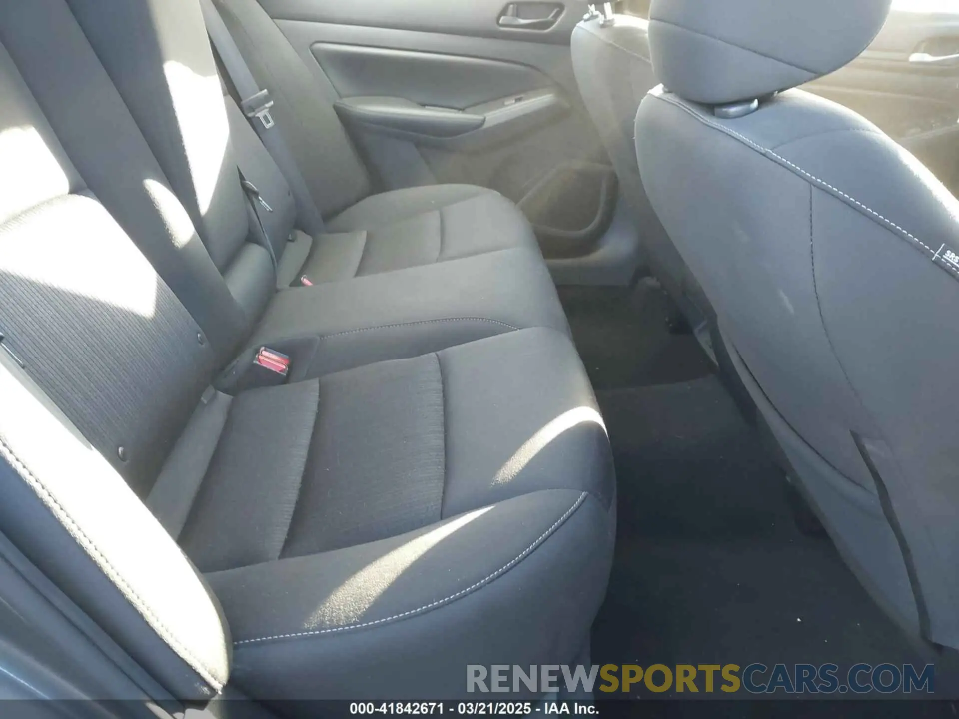8 Photograph of a damaged car 1N4BL4DV8RN313428 NISSAN ALTIMA 2024