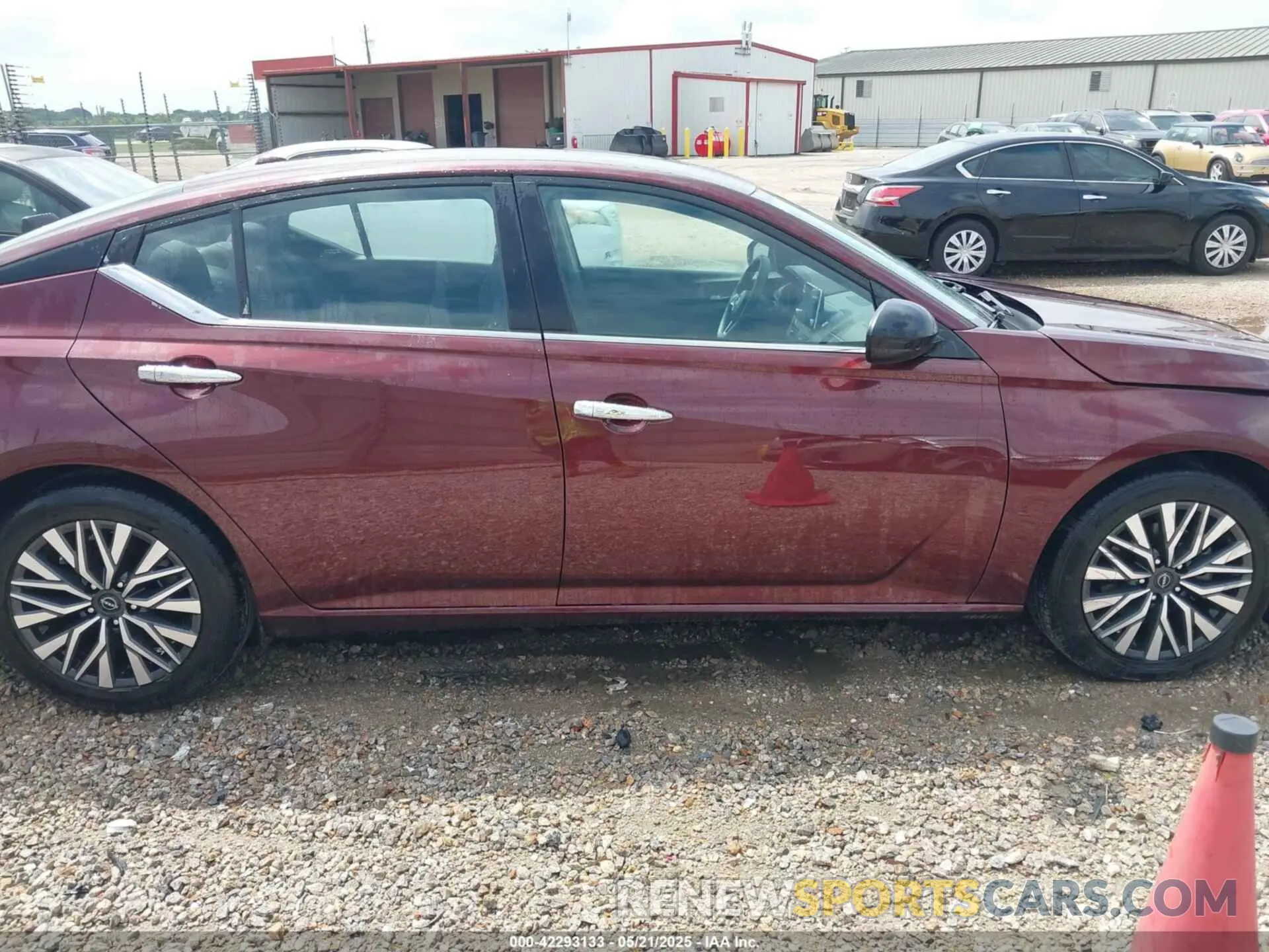 13 Фотография поврежденного автомобиля 1N4BL4DV8RN319729 NISSAN ALTIMA 2024