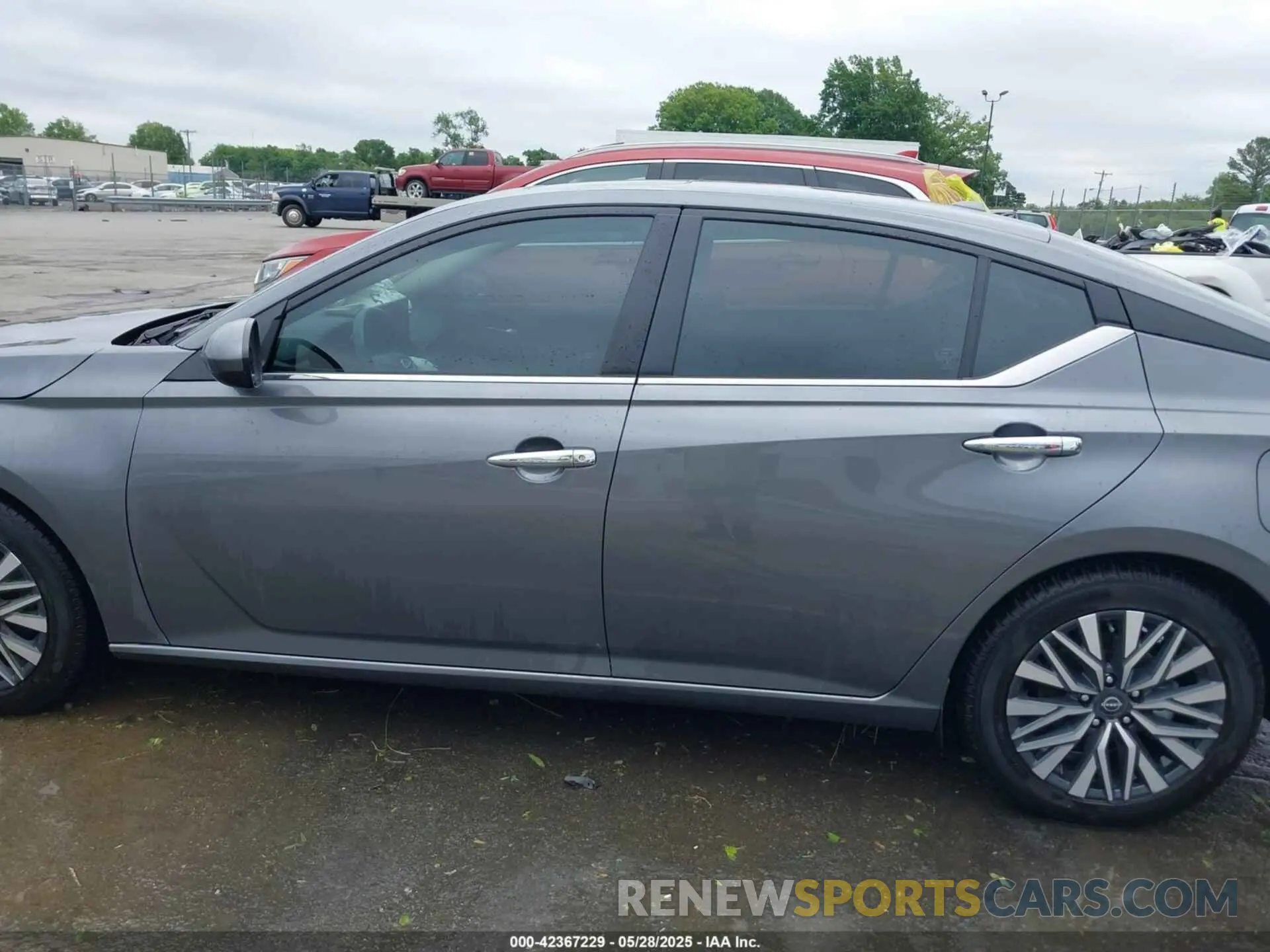 15 Фотография поврежденного автомобиля 1N4BL4DV8RN333100 NISSAN ALTIMA 2024