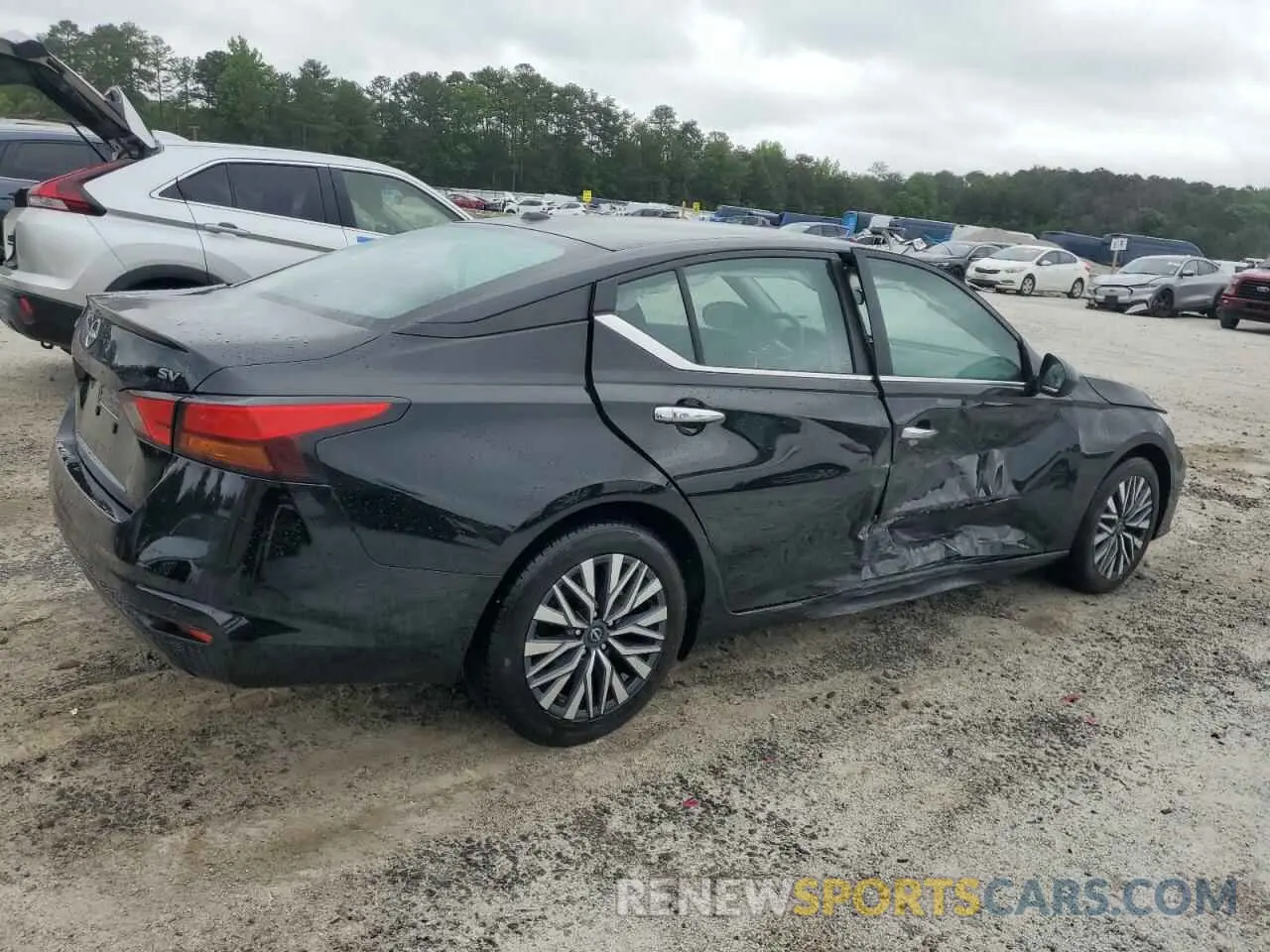 3 Photograph of a damaged car 1N4BL4DV8RN341794 NISSAN ALTIMA 2024