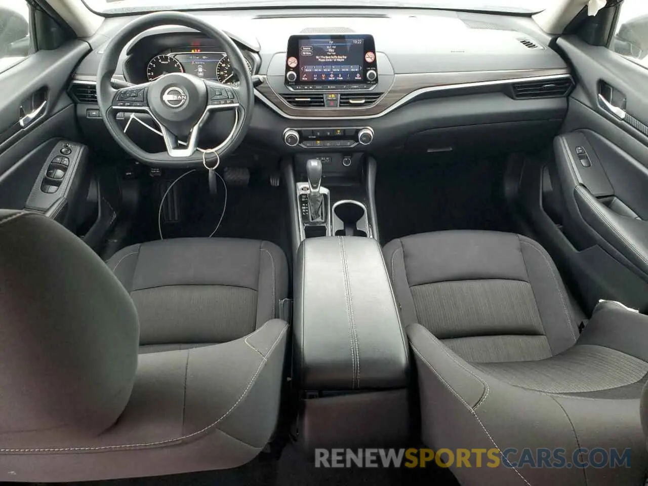 8 Photograph of a damaged car 1N4BL4DV8RN341794 NISSAN ALTIMA 2024