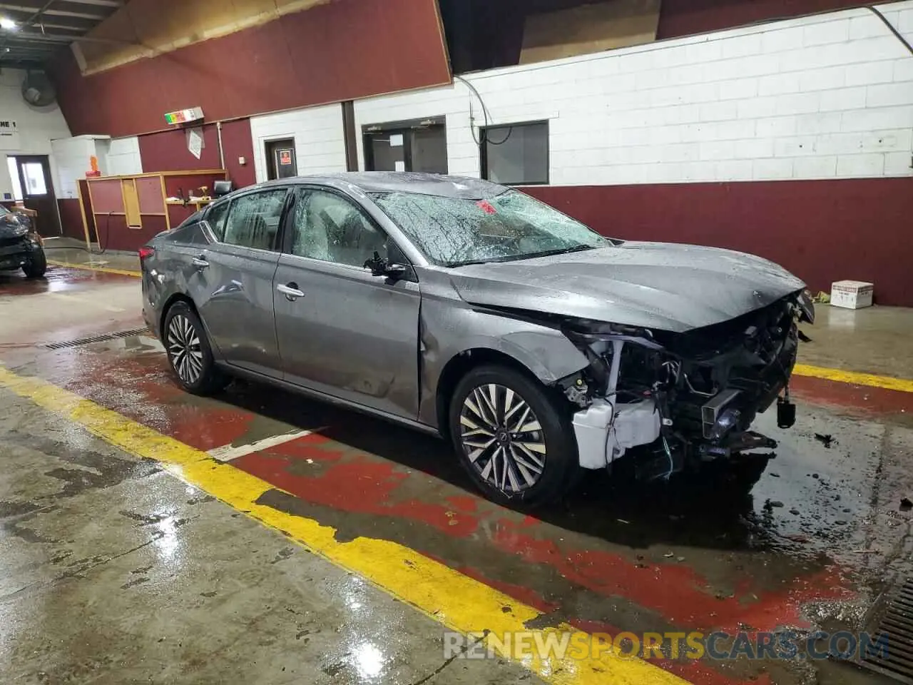 4 Photograph of a damaged car 1N4BL4DV8RN369112 NISSAN ALTIMA 2024