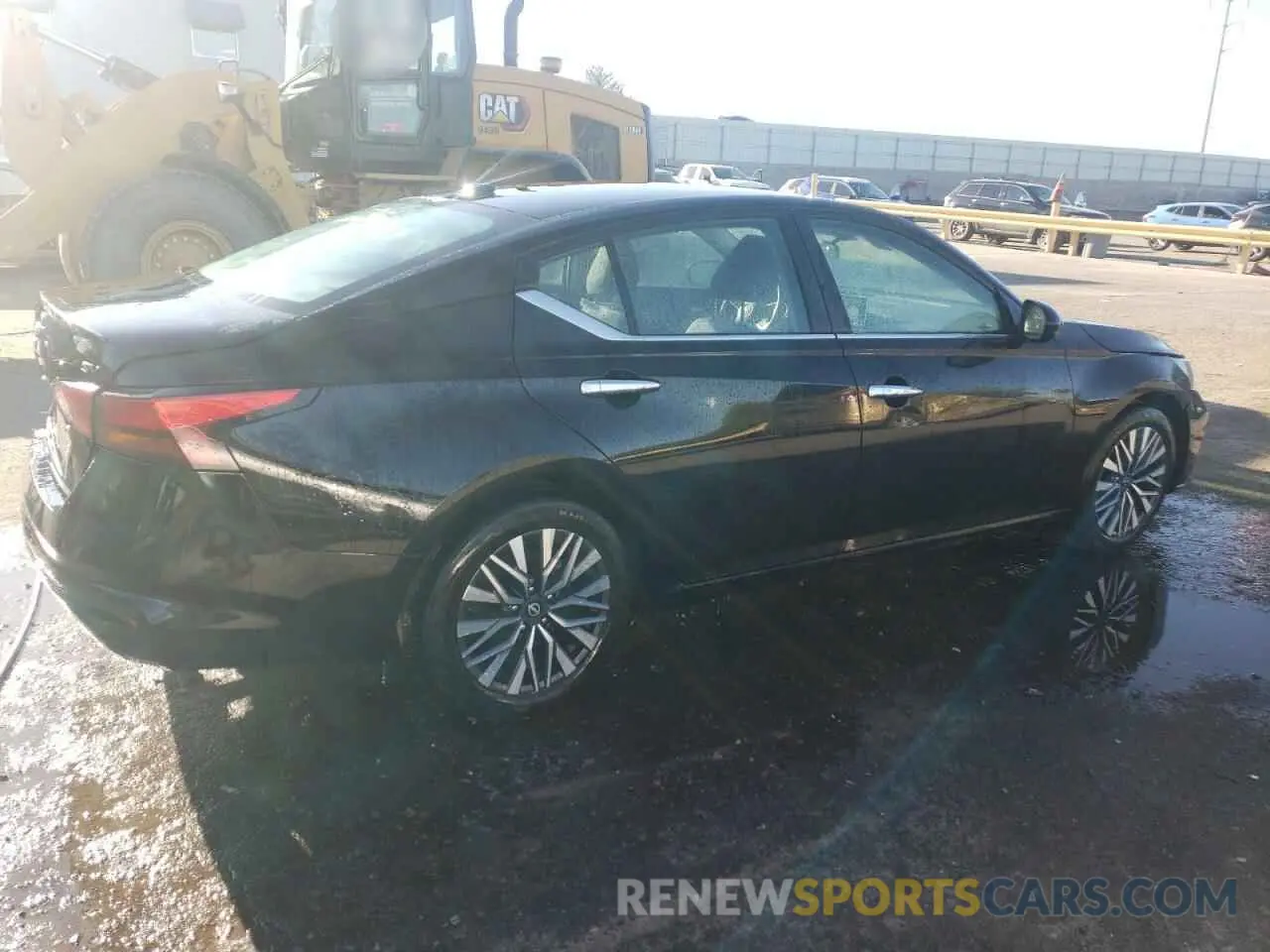 3 Фотография поврежденного автомобиля 1N4BL4DV8RN388355 NISSAN ALTIMA 2024