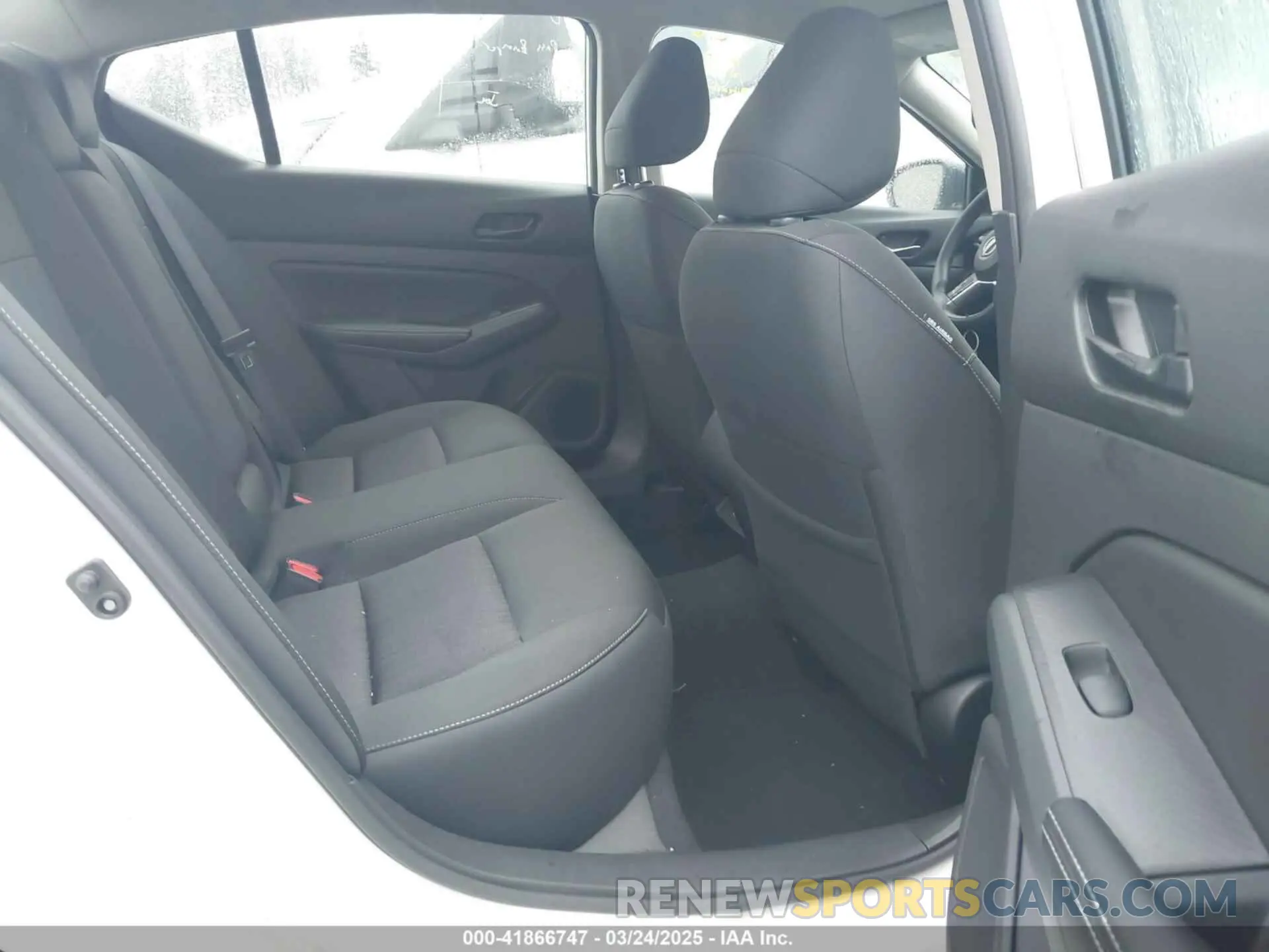 8 Фотография поврежденного автомобиля 1N4BL4DV8RN432726 NISSAN ALTIMA 2024