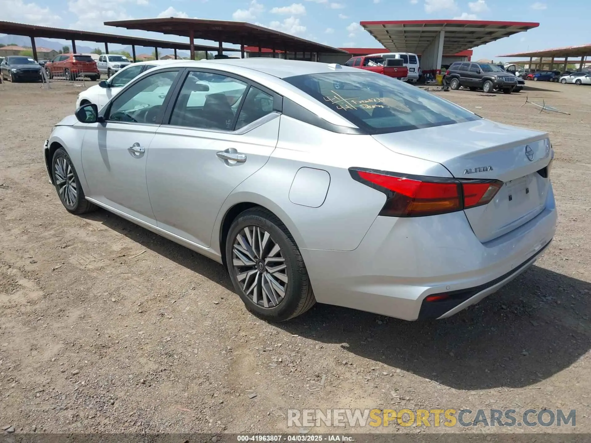 3 Фотография поврежденного автомобиля 1N4BL4DV9RN304639 NISSAN ALTIMA 2024