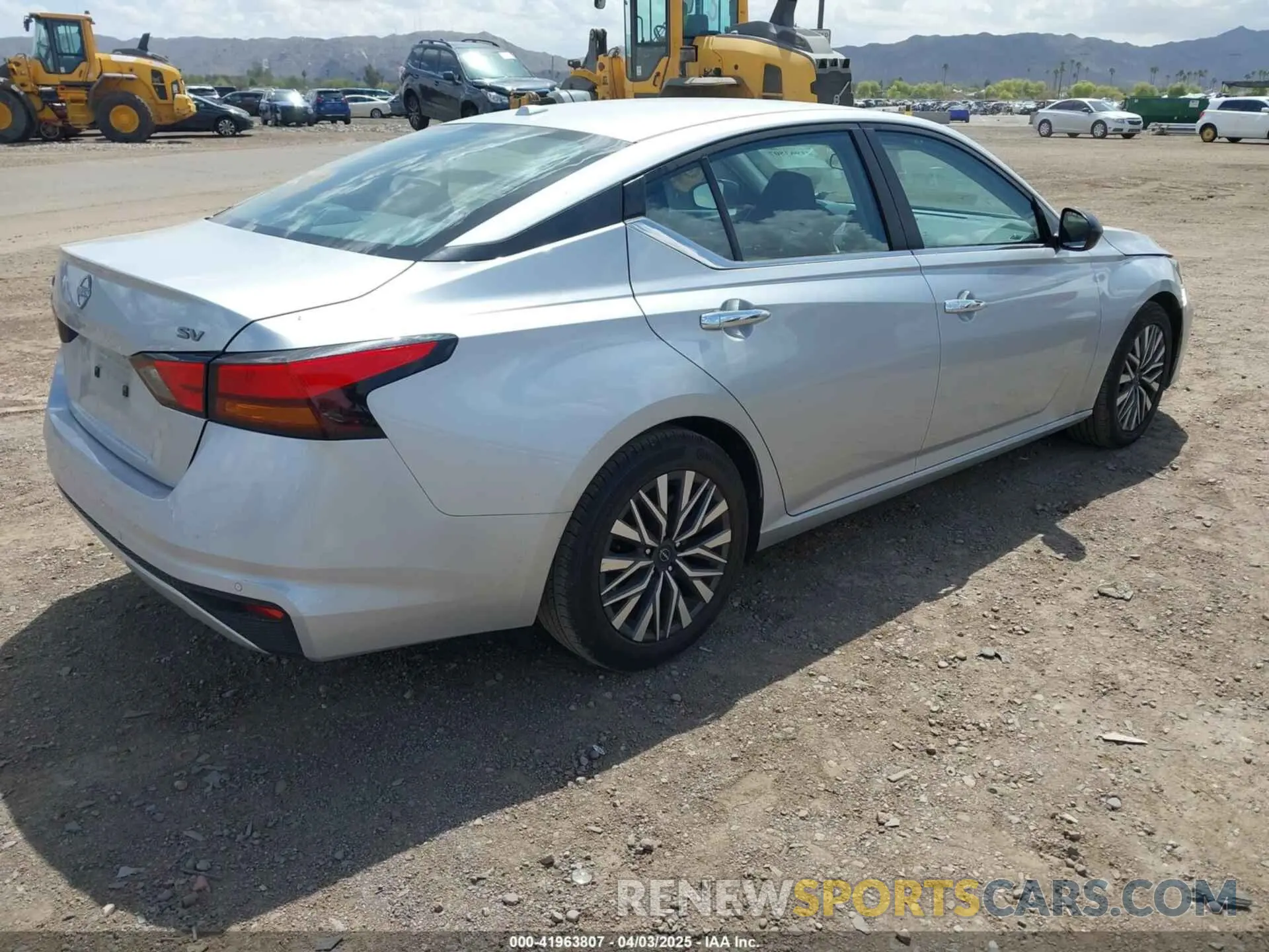 4 Фотография поврежденного автомобиля 1N4BL4DV9RN304639 NISSAN ALTIMA 2024