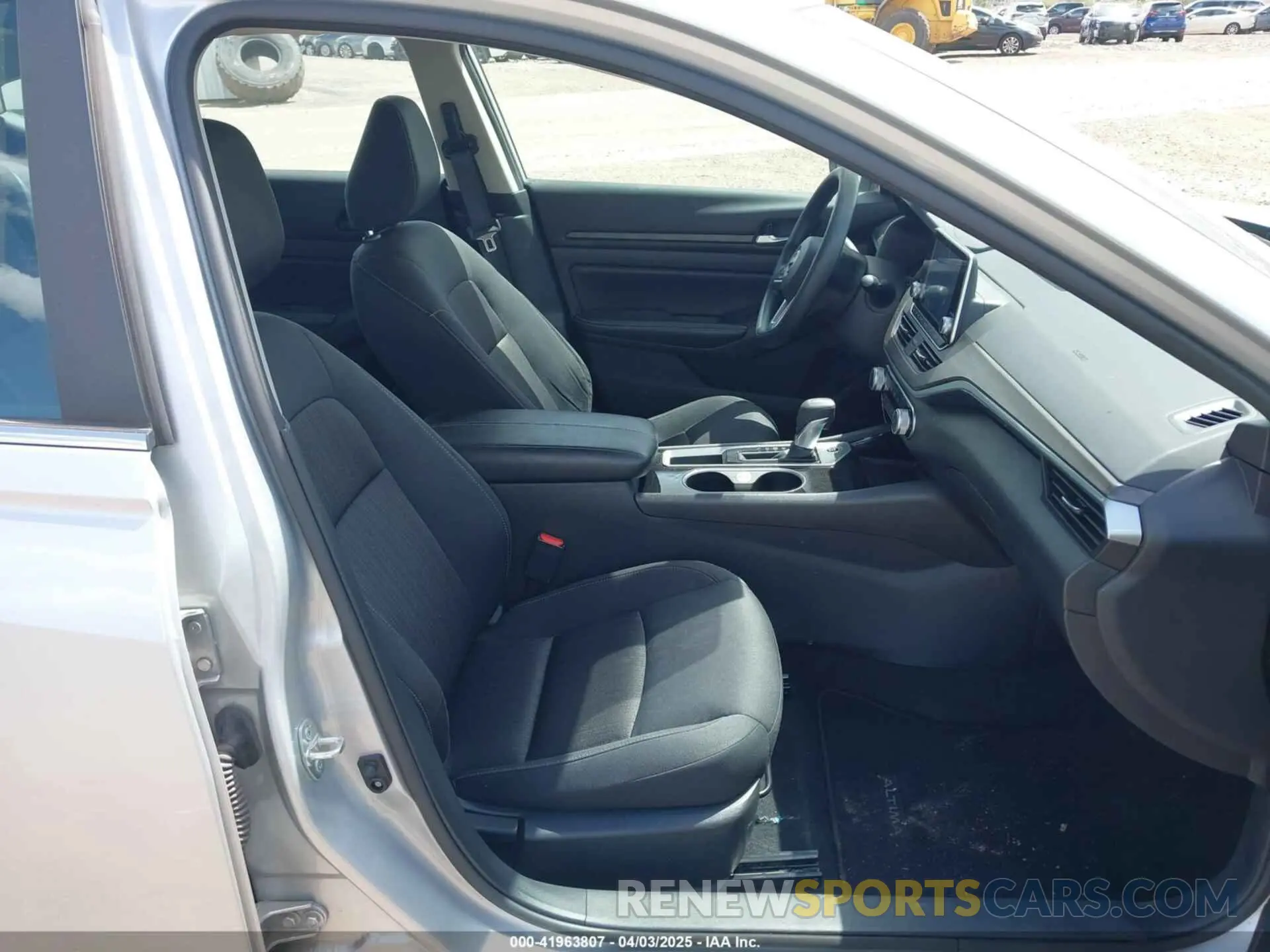 5 Фотография поврежденного автомобиля 1N4BL4DV9RN304639 NISSAN ALTIMA 2024