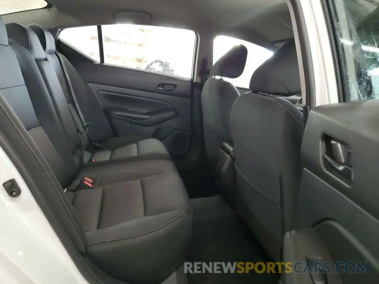 10 Photograph of a damaged car 1N4BL4DV9RN326916 NISSAN ALTIMA 2024