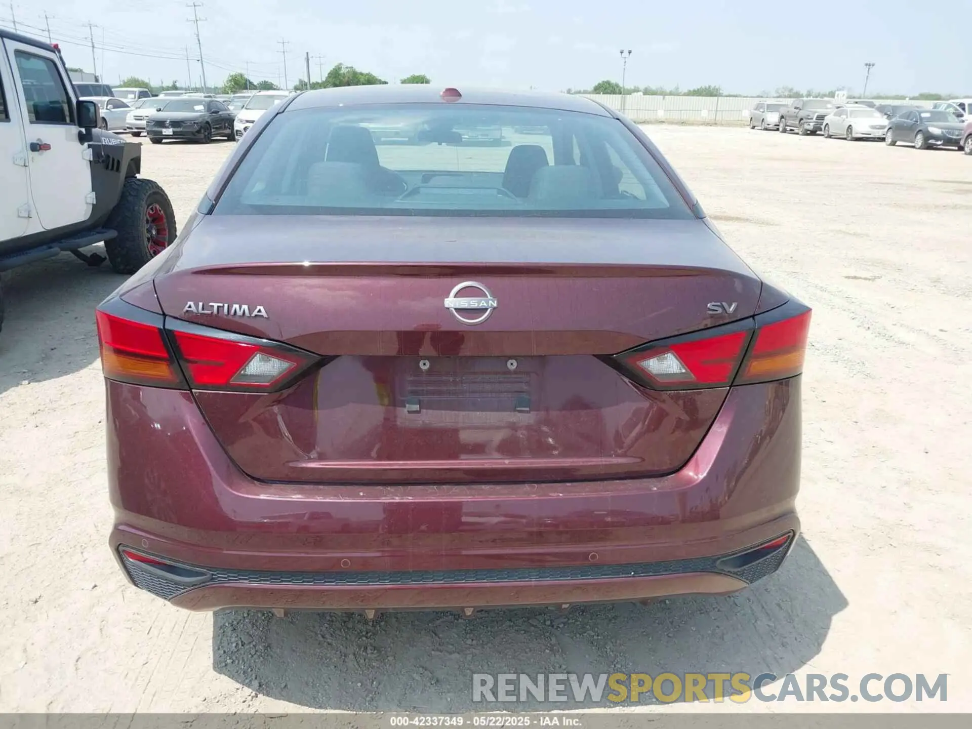 16 Photograph of a damaged car 1N4BL4DV9RN368132 NISSAN ALTIMA 2024