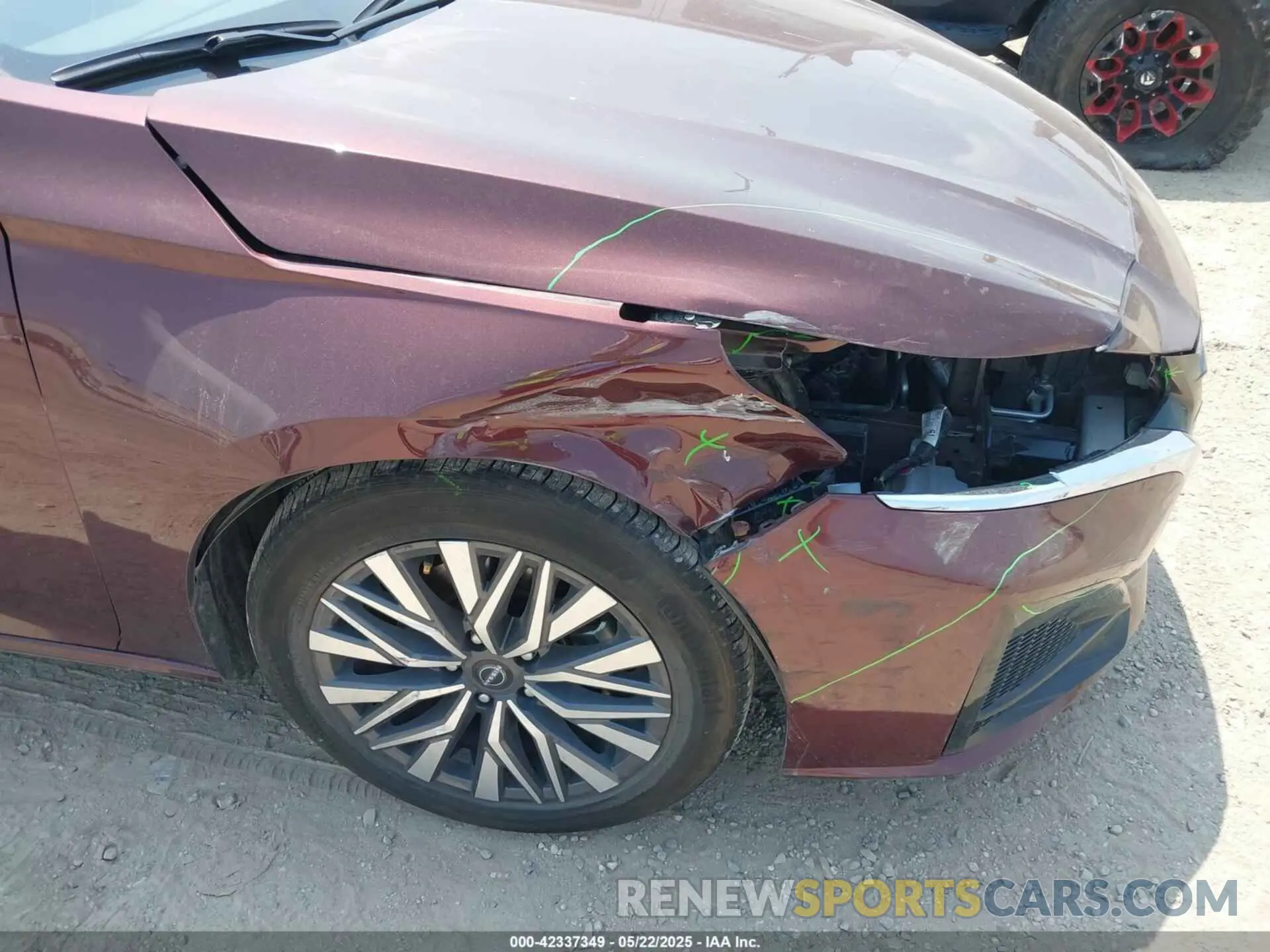 6 Photograph of a damaged car 1N4BL4DV9RN368132 NISSAN ALTIMA 2024