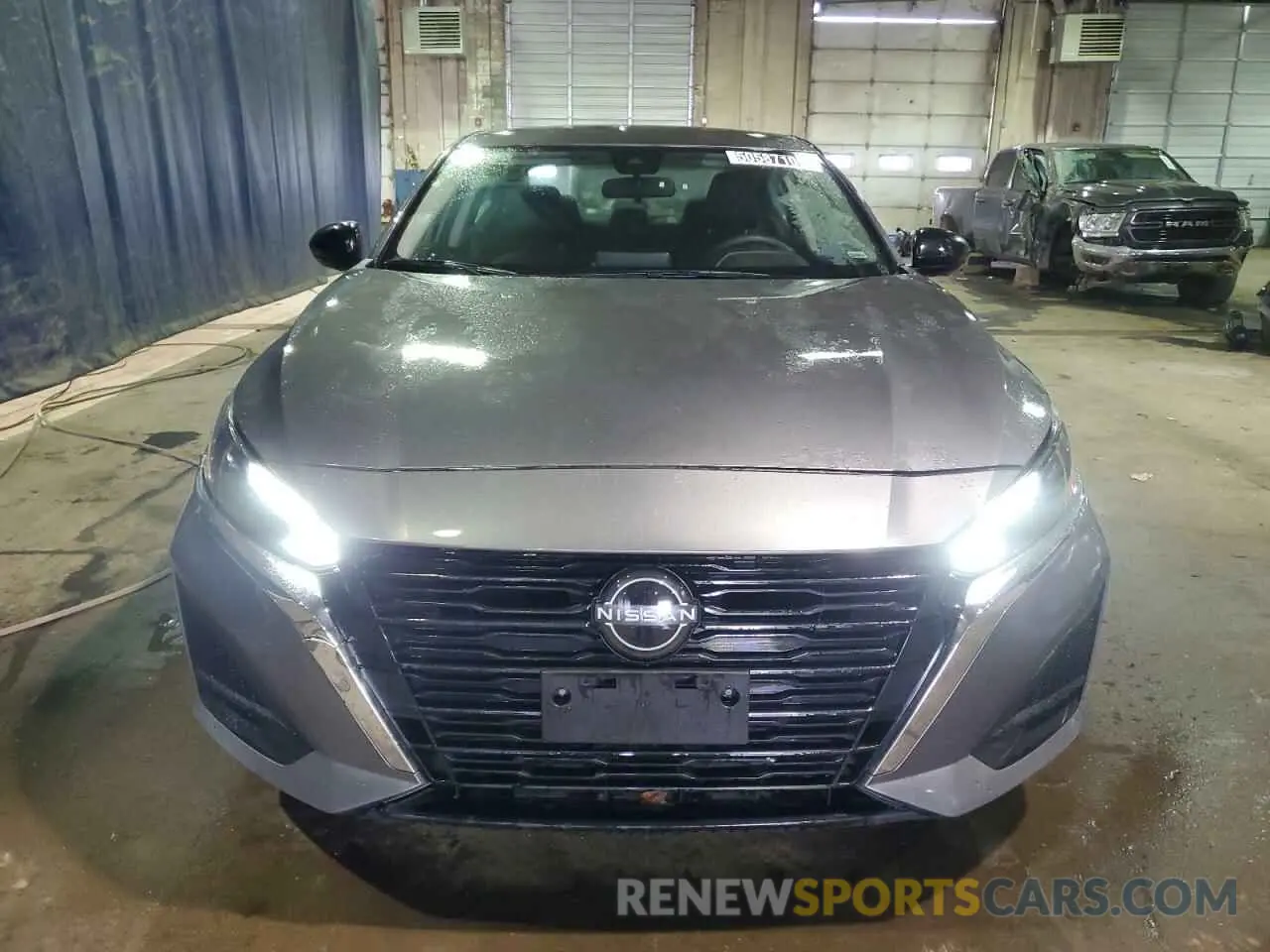 5 Photograph of a damaged car 1N4BL4DV9RN372259 NISSAN ALTIMA 2024